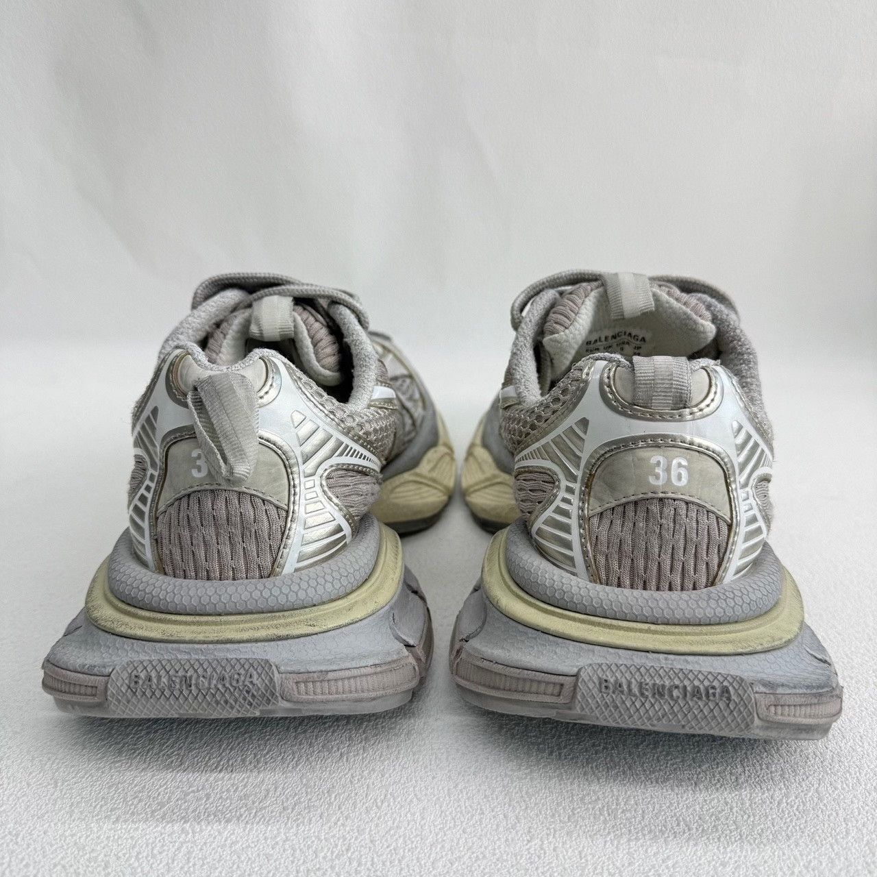 Balenciaga Balenciaga Mesh Silver Lowtop Sneakers us_6 Women Size US 6 / IT 36 - 4 Thumbnail
