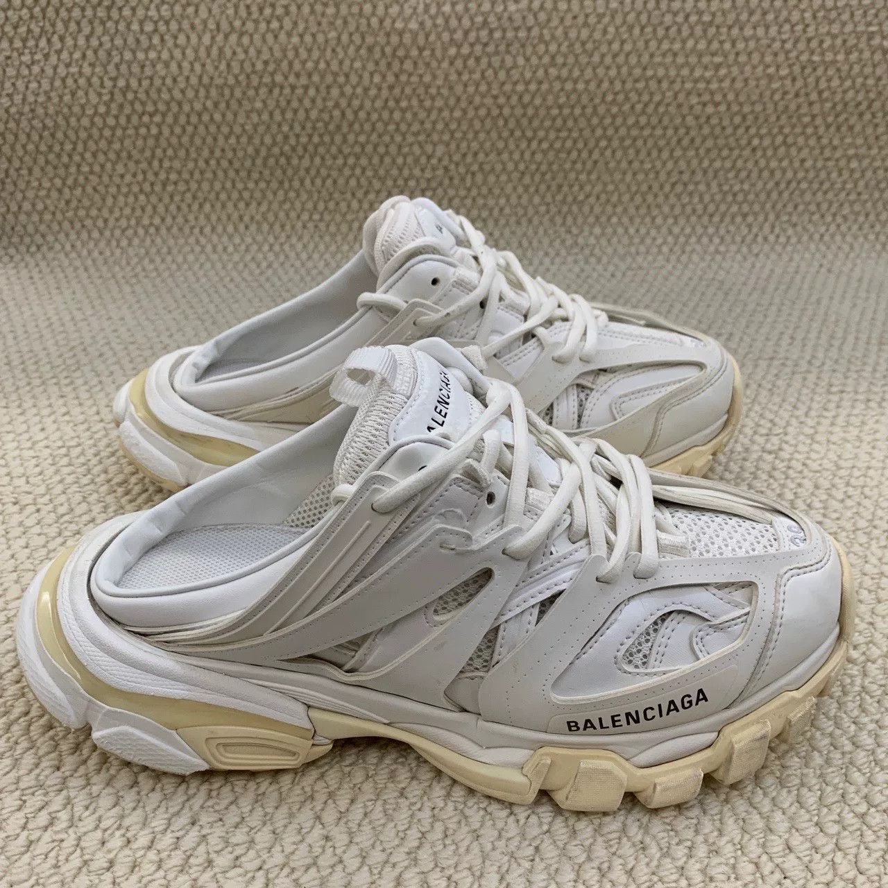 Balenciaga Balenciaga White Sandals us_8-5 Women Size US 8.5 / IT 38.5 - 3 Thumbnail