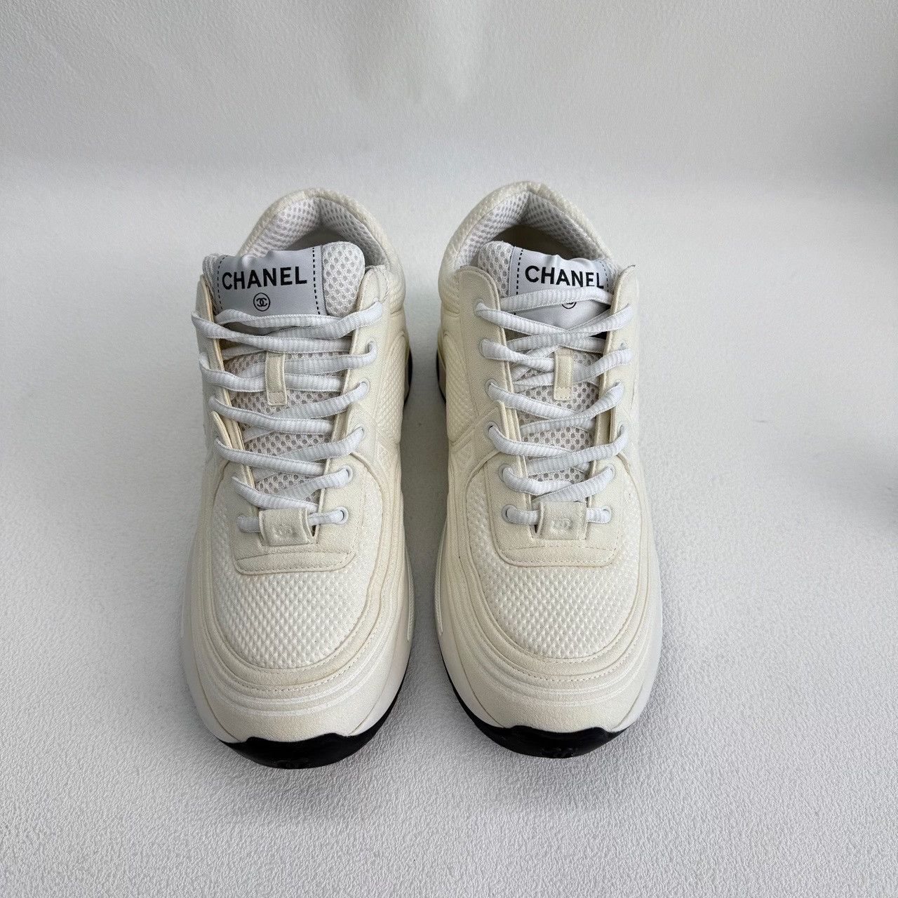 Chanel Chanel Retro White Lowtop Sneakers us_6-5 Women Size US 6.5 / IT 36.5 - 2 Thumbnail