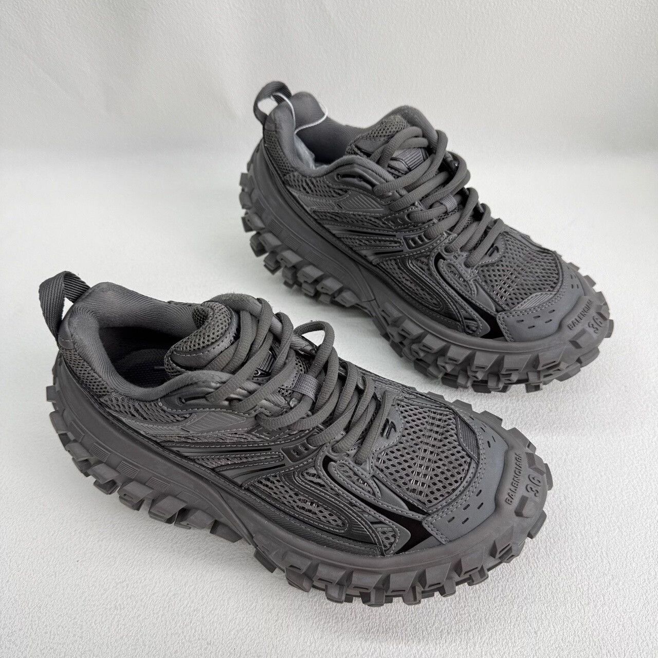 Balenciaga Balenciaga Mesh Blue Lowtop Sneakers us_6 Women Size US 6 / IT 36 - 3 Thumbnail