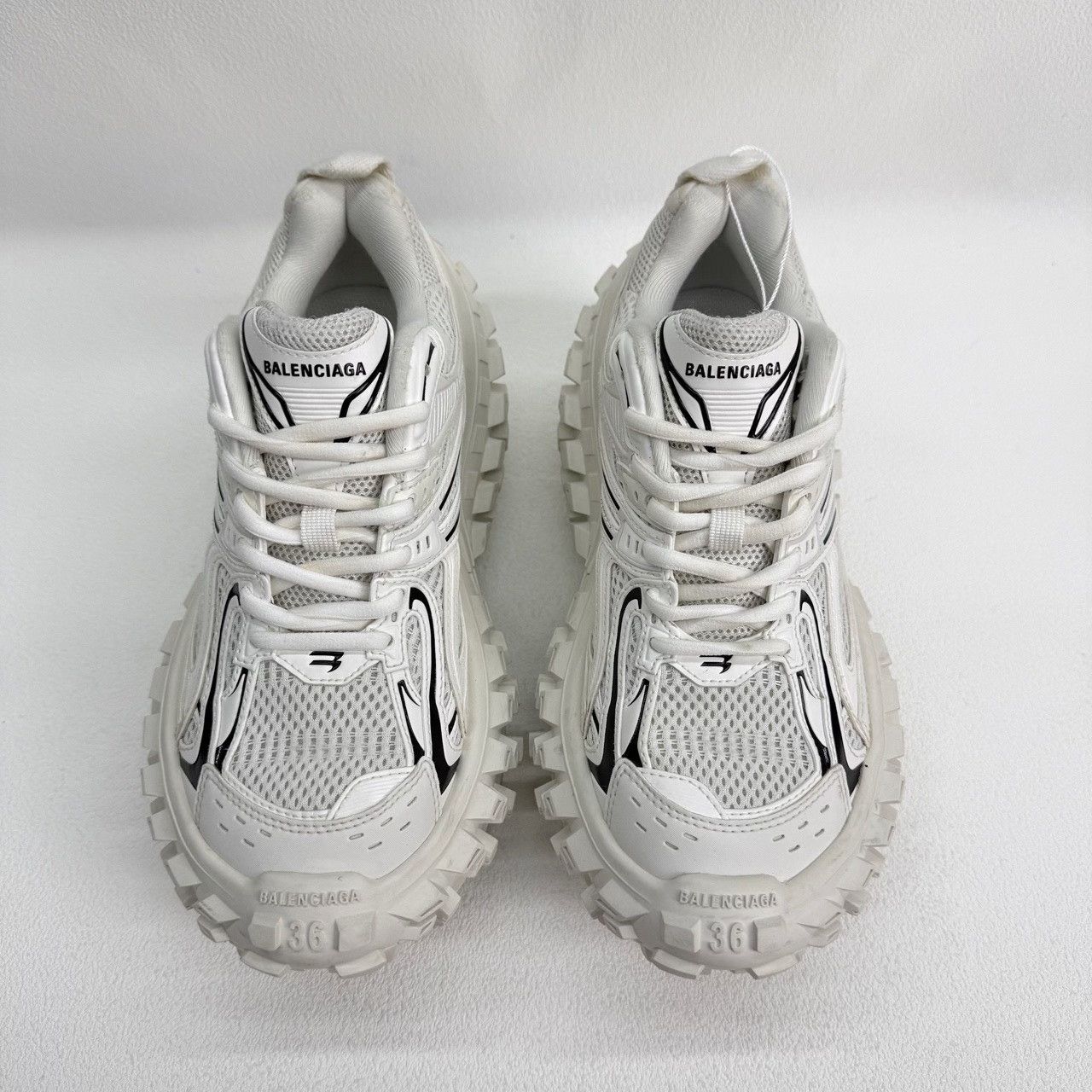 Balenciaga Balenciaga White Lowtop Sneakers us_6 Women Size US 6 / IT 36 - 2 Thumbnail