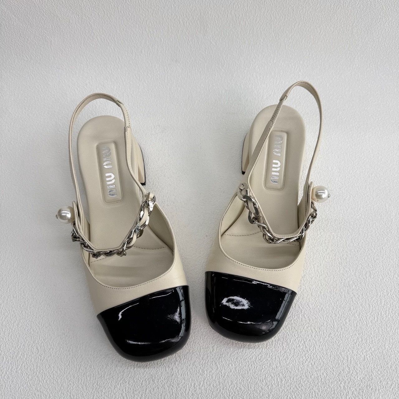 Miu Miu Miu Miu Leather Black Sandals us_6 Women Size US 6 / IT 36 - 7 Thumbnail