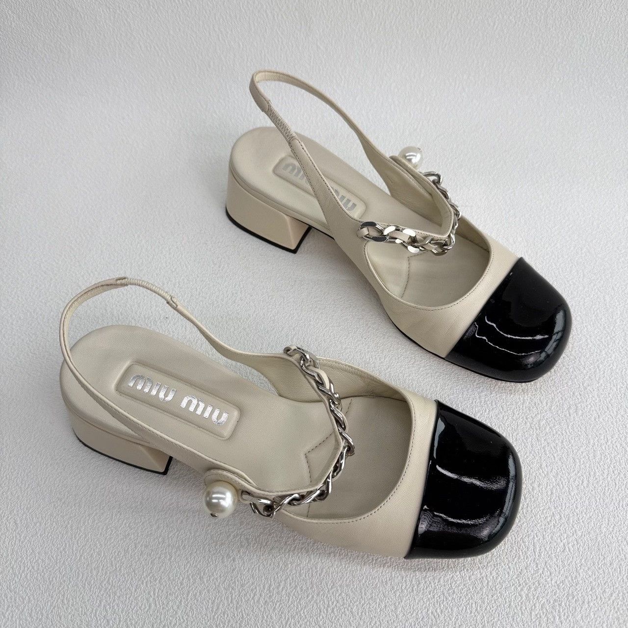 Miu Miu Miu Miu Leather Black Sandals us_6 Women Size US 6 / IT 36 - 3 Thumbnail