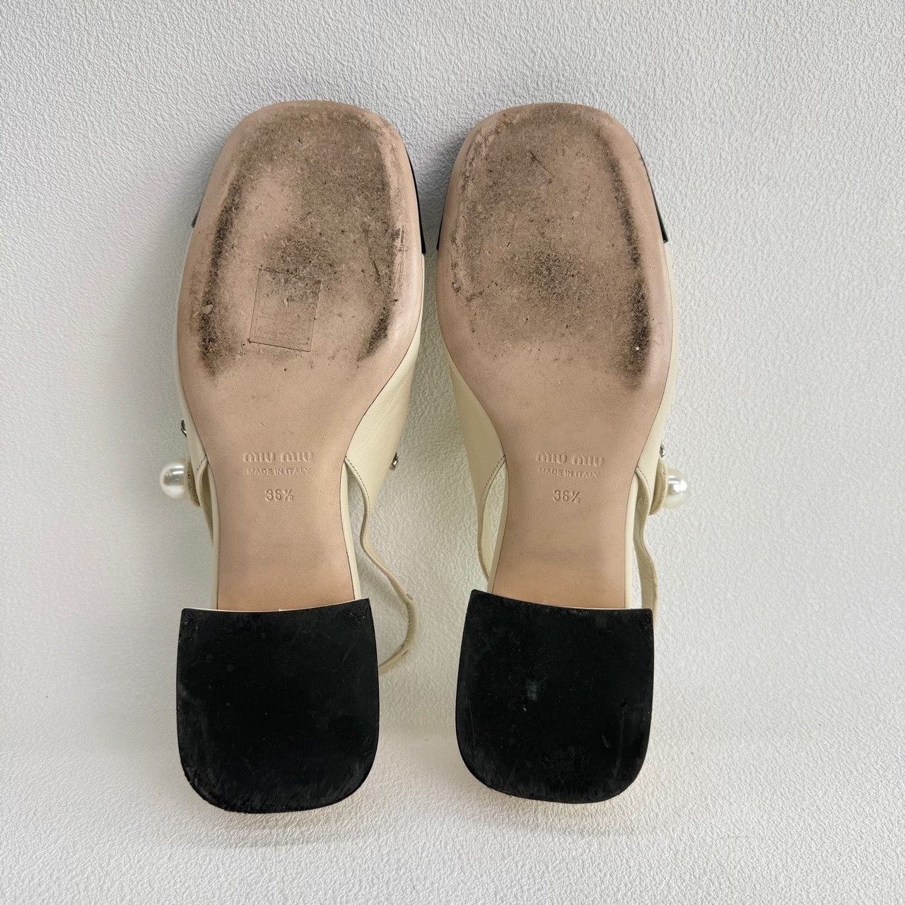 Miu Miu Miu Miu Leather Black Sandals us_6 Women Size US 6 / IT 36 - 5 Thumbnail