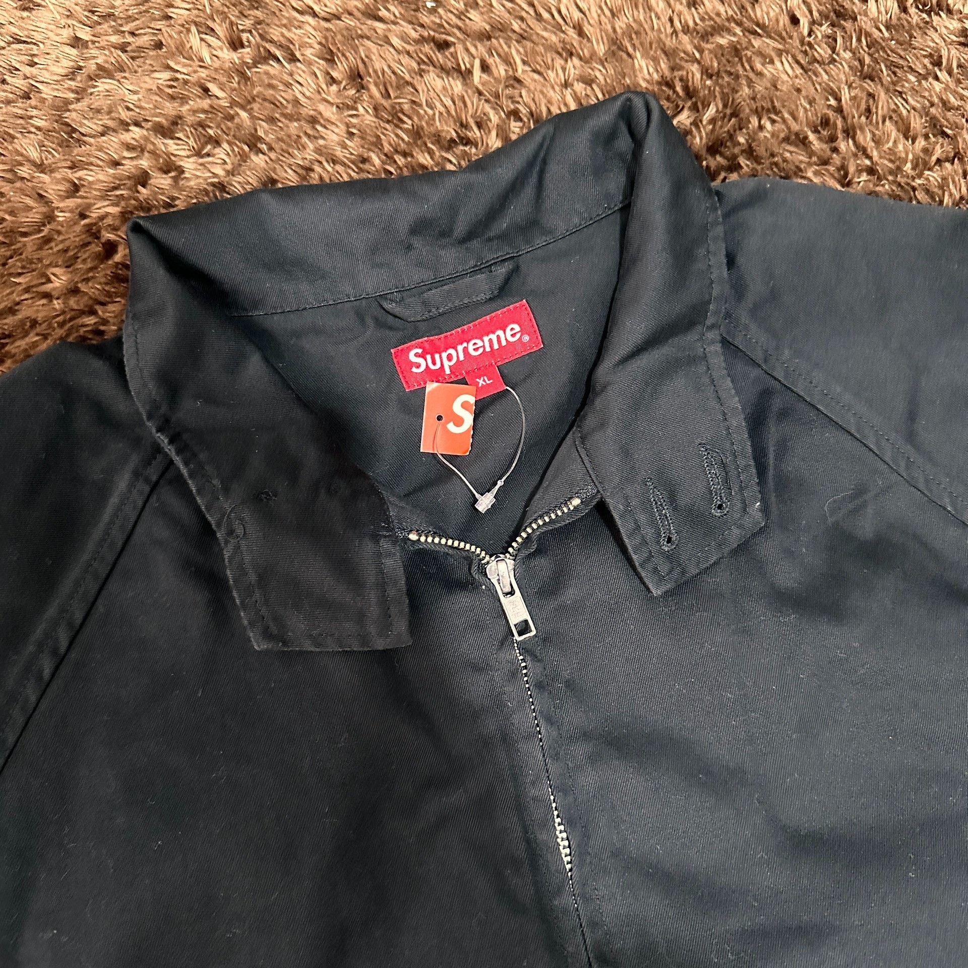 Supreme Supreme Black Light Jacket xl Men Size US XL / EU 56 / 4 - 2 Thumbnail