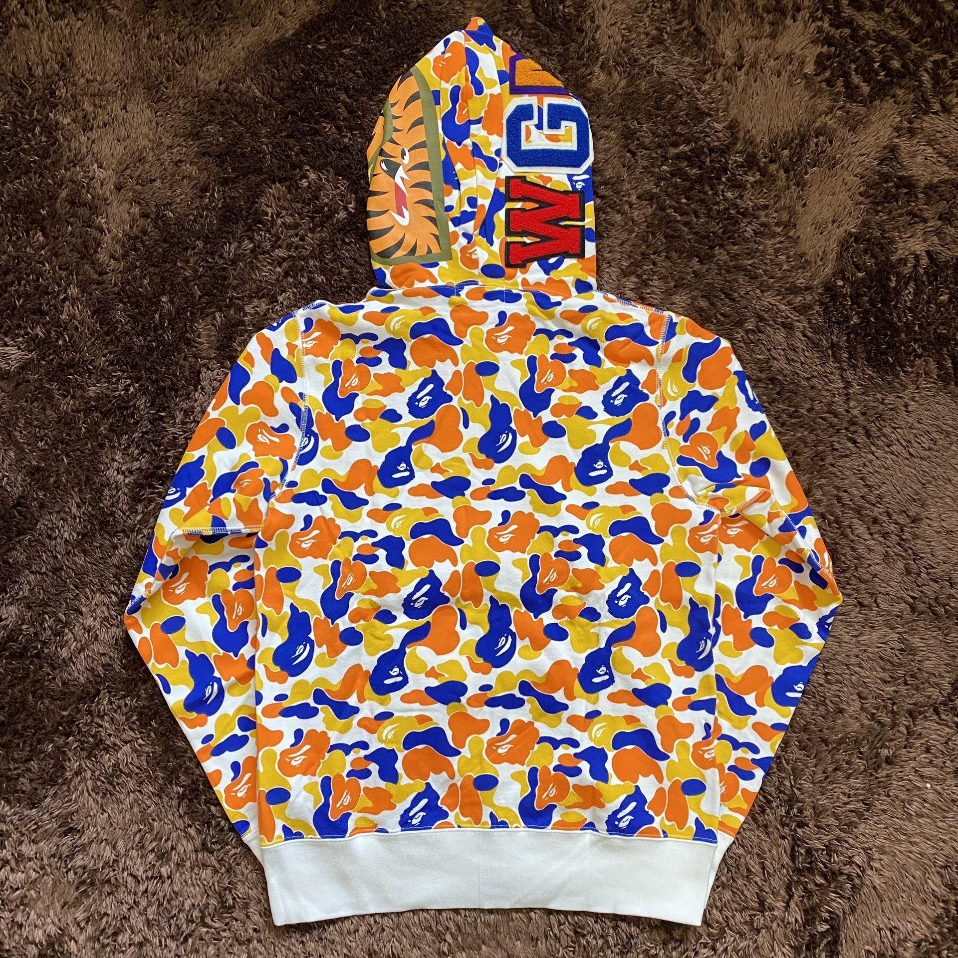 Bape Bape Shark Hoodie m Men Size US M / EU 48-50 / 2 - 4 Thumbnail