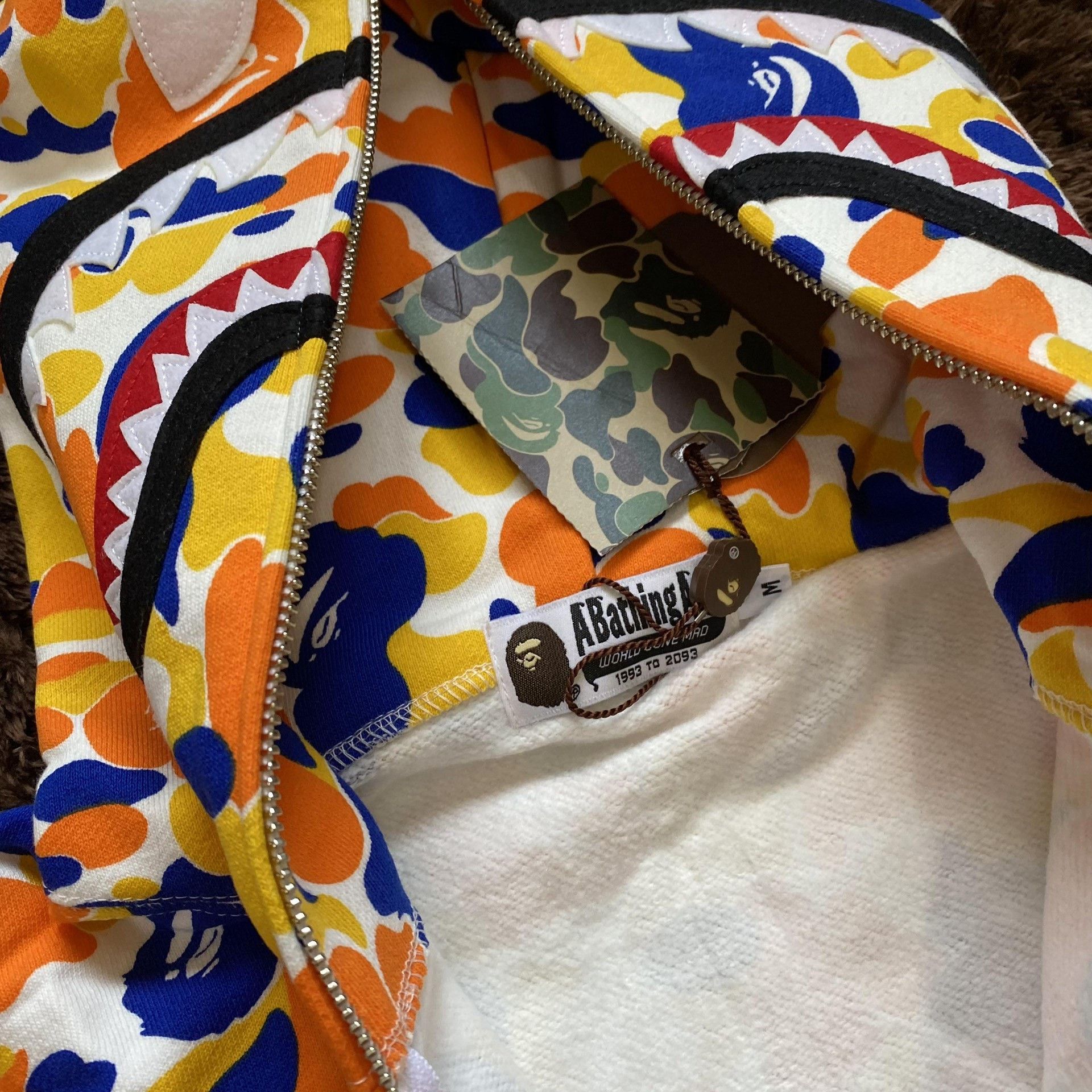 Bape Bape Shark Hoodie m Men Size US M / EU 48-50 / 2 - 3 Thumbnail