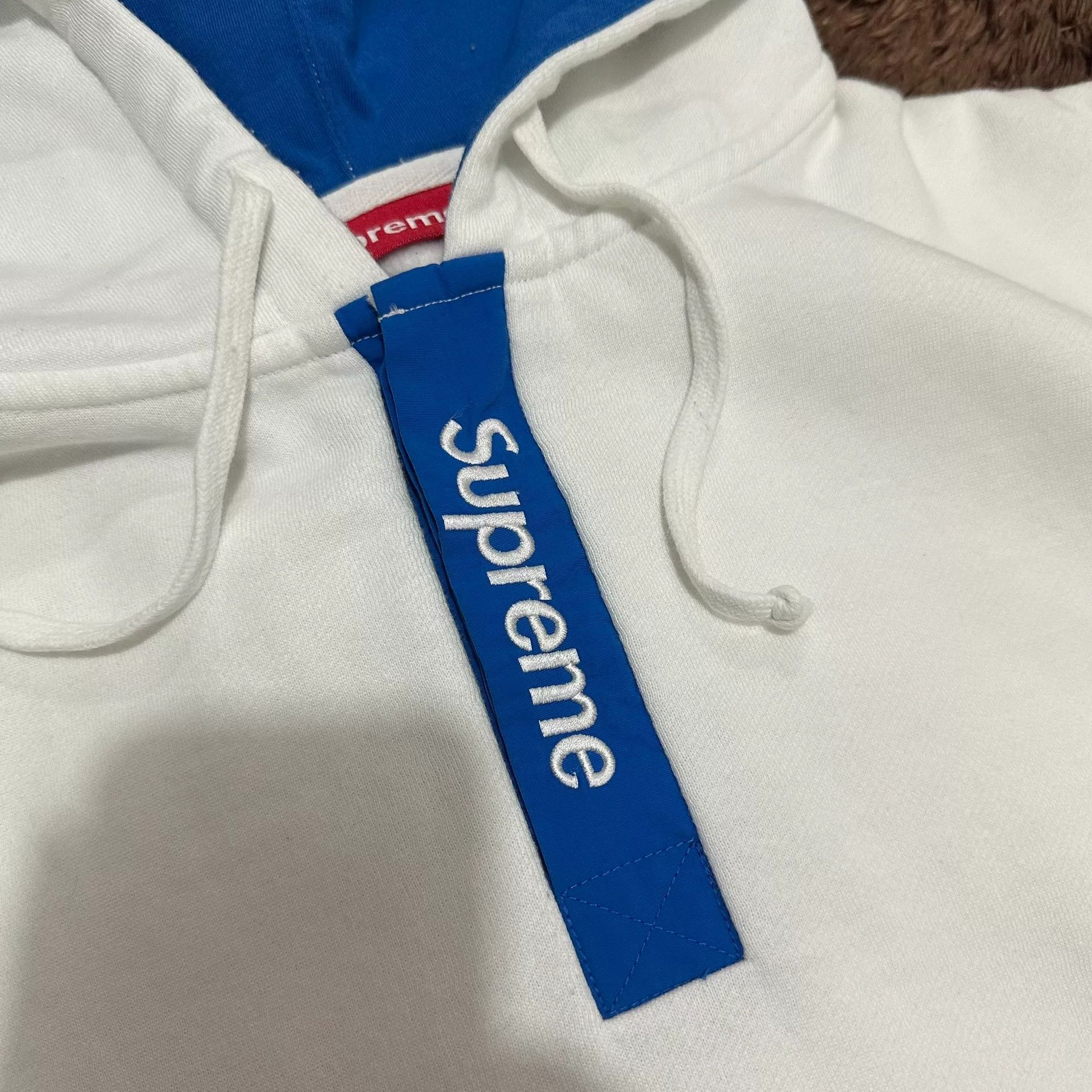 Supreme Supreme Blue Hoodie l Men Size US L / EU 52-54 / 3 - 2 Thumbnail