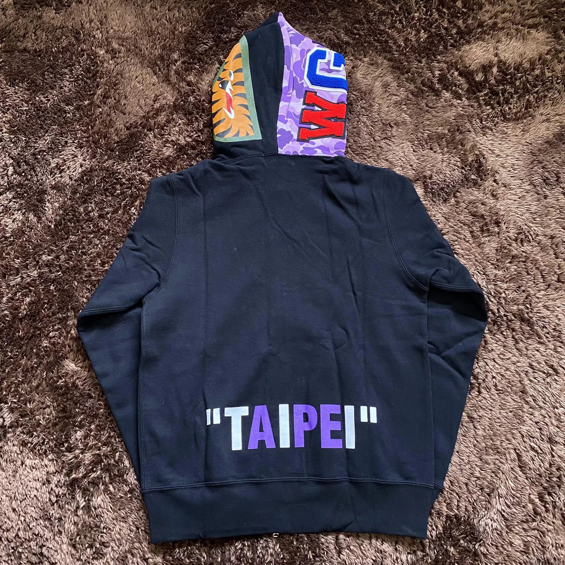 Bape Bape Shark Purple Hoodie m Men Size US M / EU 48-50 / 2 - 6 Thumbnail