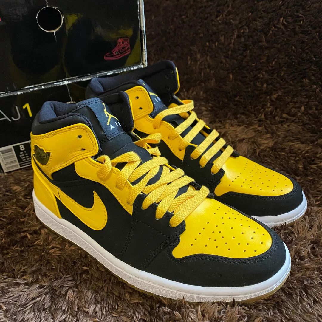 Nike Nike Yellow Lowtop Sneakers 8.5 Men Size US 8.5 / EU 41-42 - 7 Thumbnail