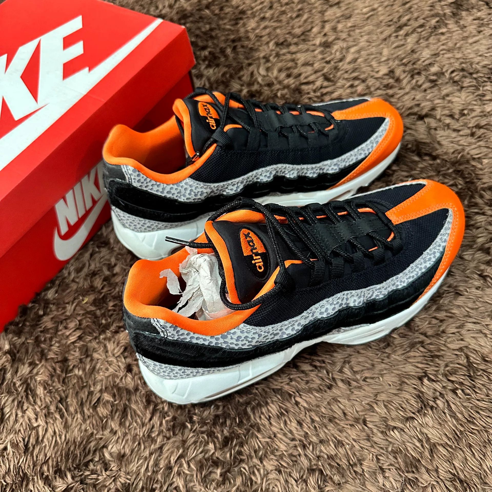 Nike Nike MAX 95 Lowtop Sneakers 9.5 Men Size US 9.5 / EU 42-43 - 3 Thumbnail