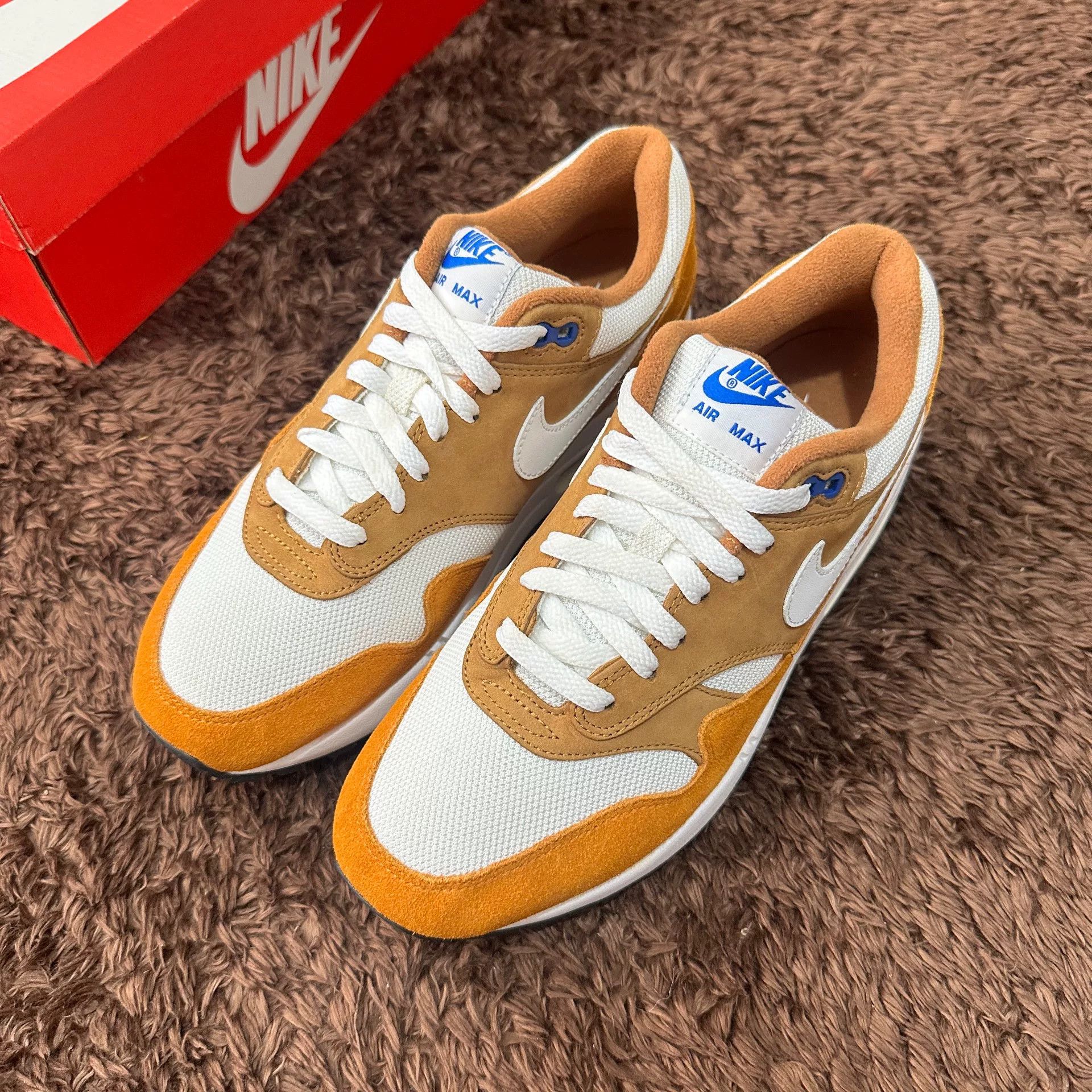 Nike Nike MAX 1 Lowtop Sneakers 9.5 Men Size US 9.5 / EU 42-43 - 3 Thumbnail