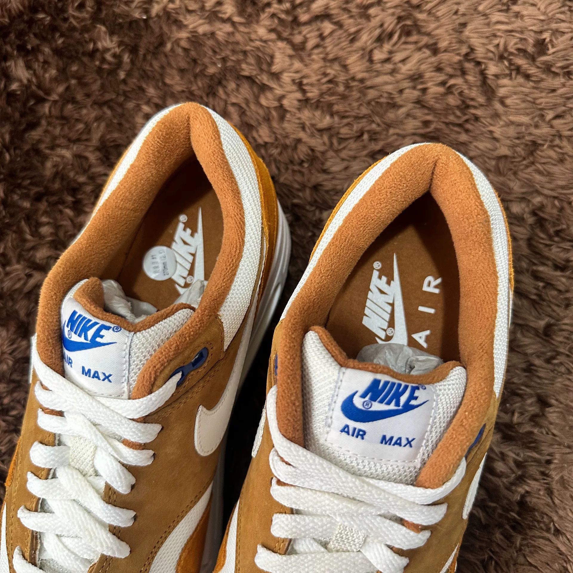 Nike Nike MAX 1 Lowtop Sneakers 9.5 Men Size US 9.5 / EU 42-43 - 4 Thumbnail