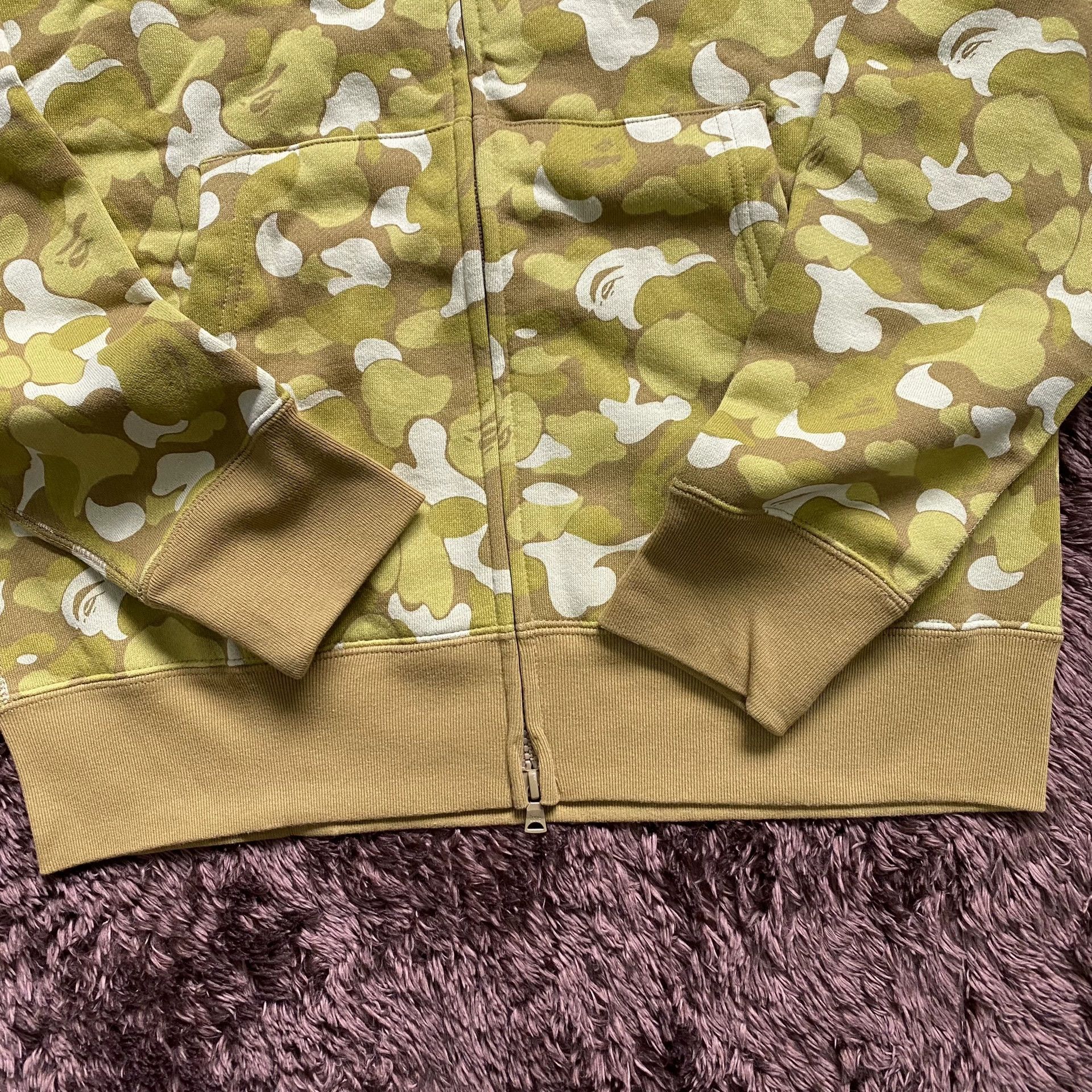 Bape Bape Camo Hoodie m Men Size US M / EU 48-50 / 2 - 4 Thumbnail