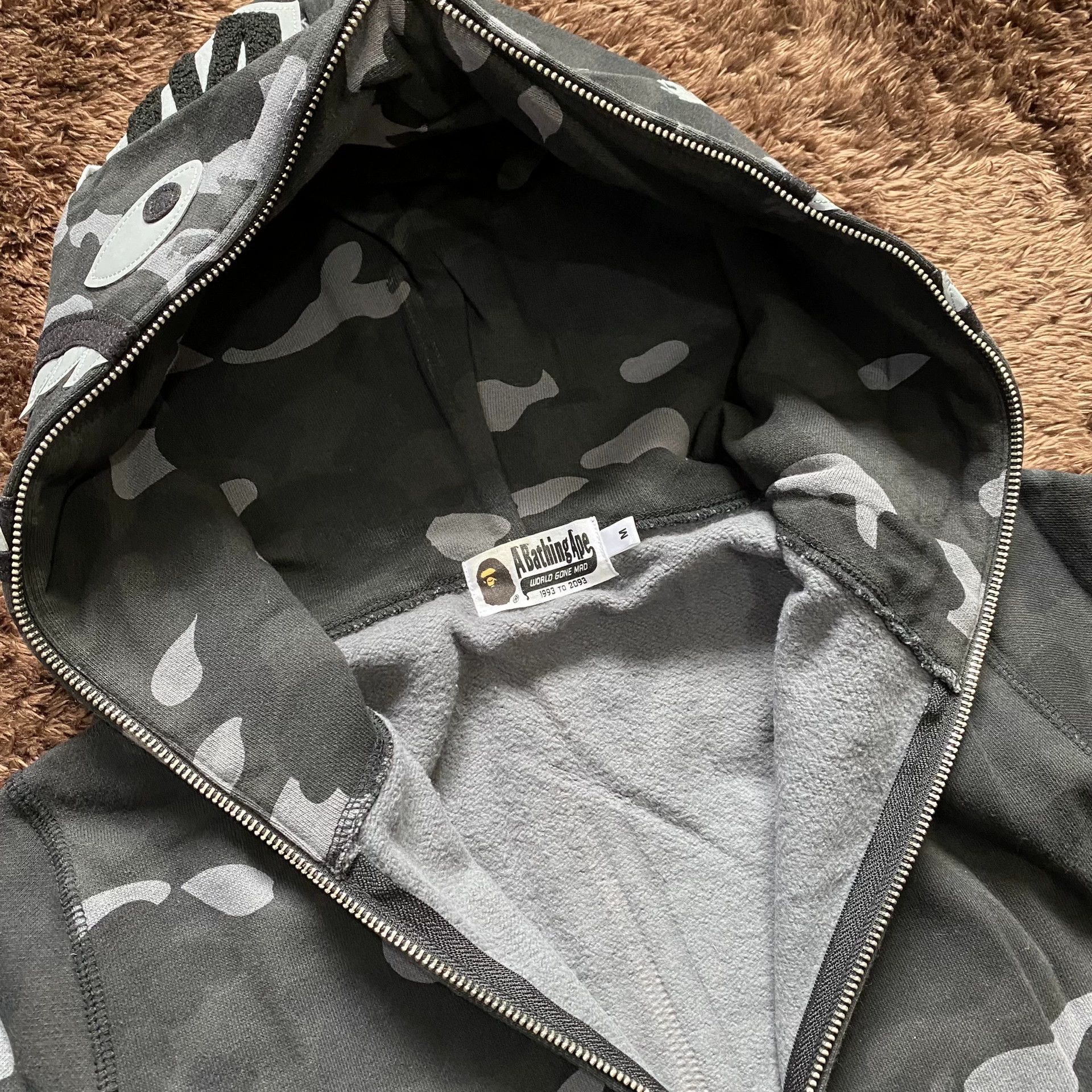Bape Bape Shark Hoodie m Men Size US M / EU 48-50 / 2 - 5 Thumbnail