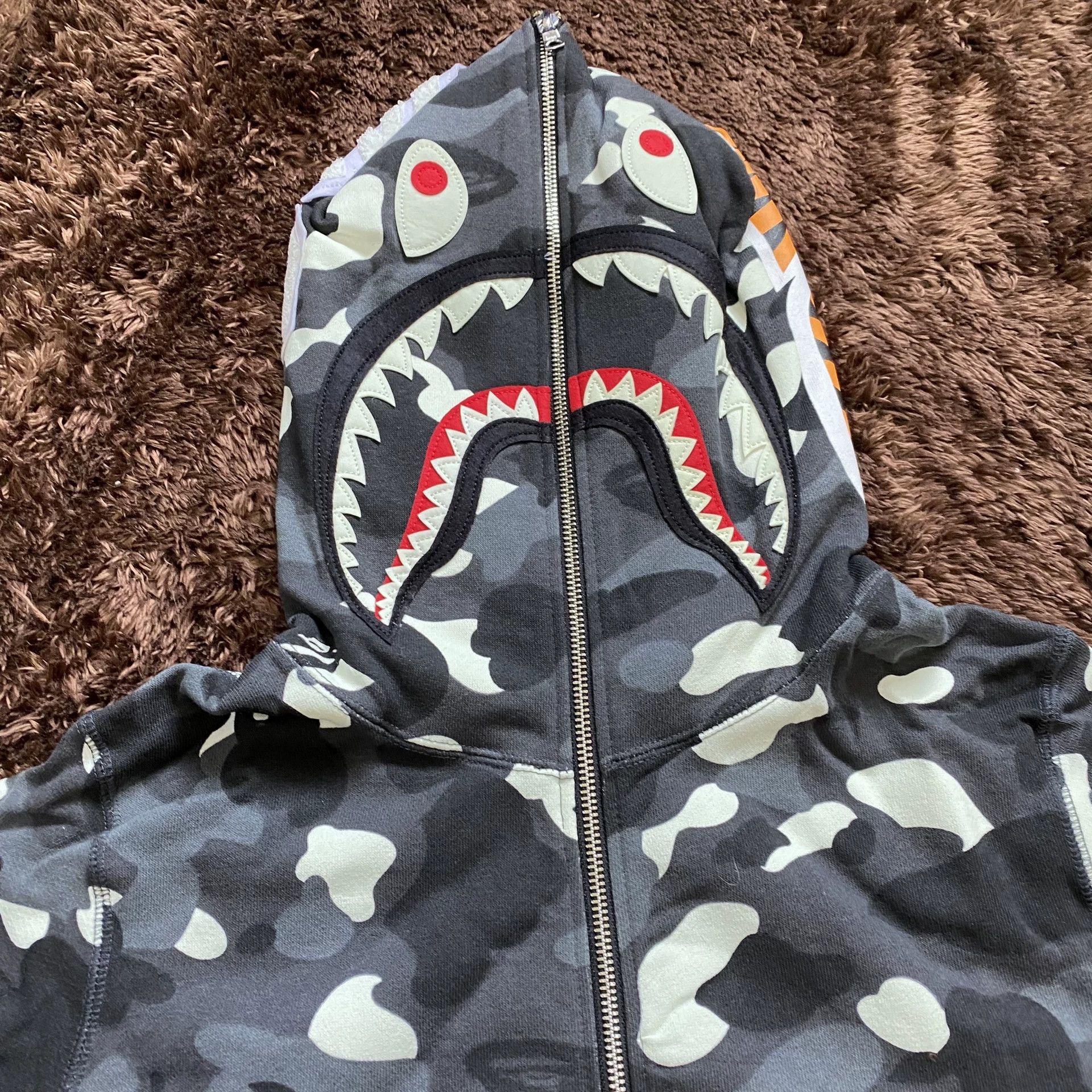 Bape Bape Shark Black Hoodie m Men Size US M / EU 48-50 / 2 - 2 Thumbnail