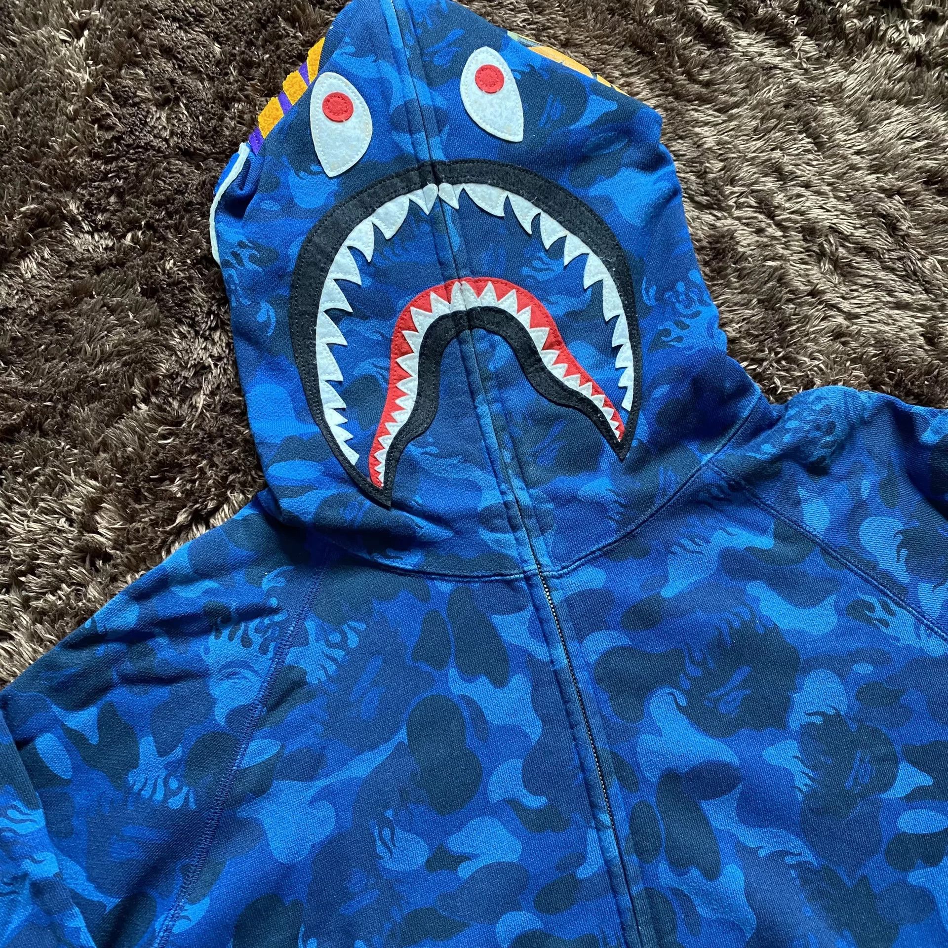 Bape Bape Shark Blue Hoodie m Men Size US M / EU 48-50 / 2 - 2 Thumbnail