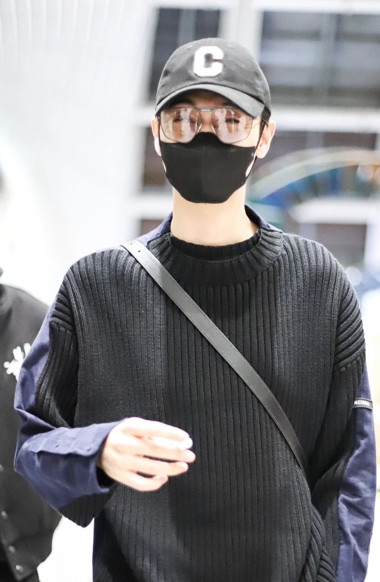 Balenciaga Balenciaga Sweater xs Men Size US XS / EU 42 / 0 - 3 Thumbnail