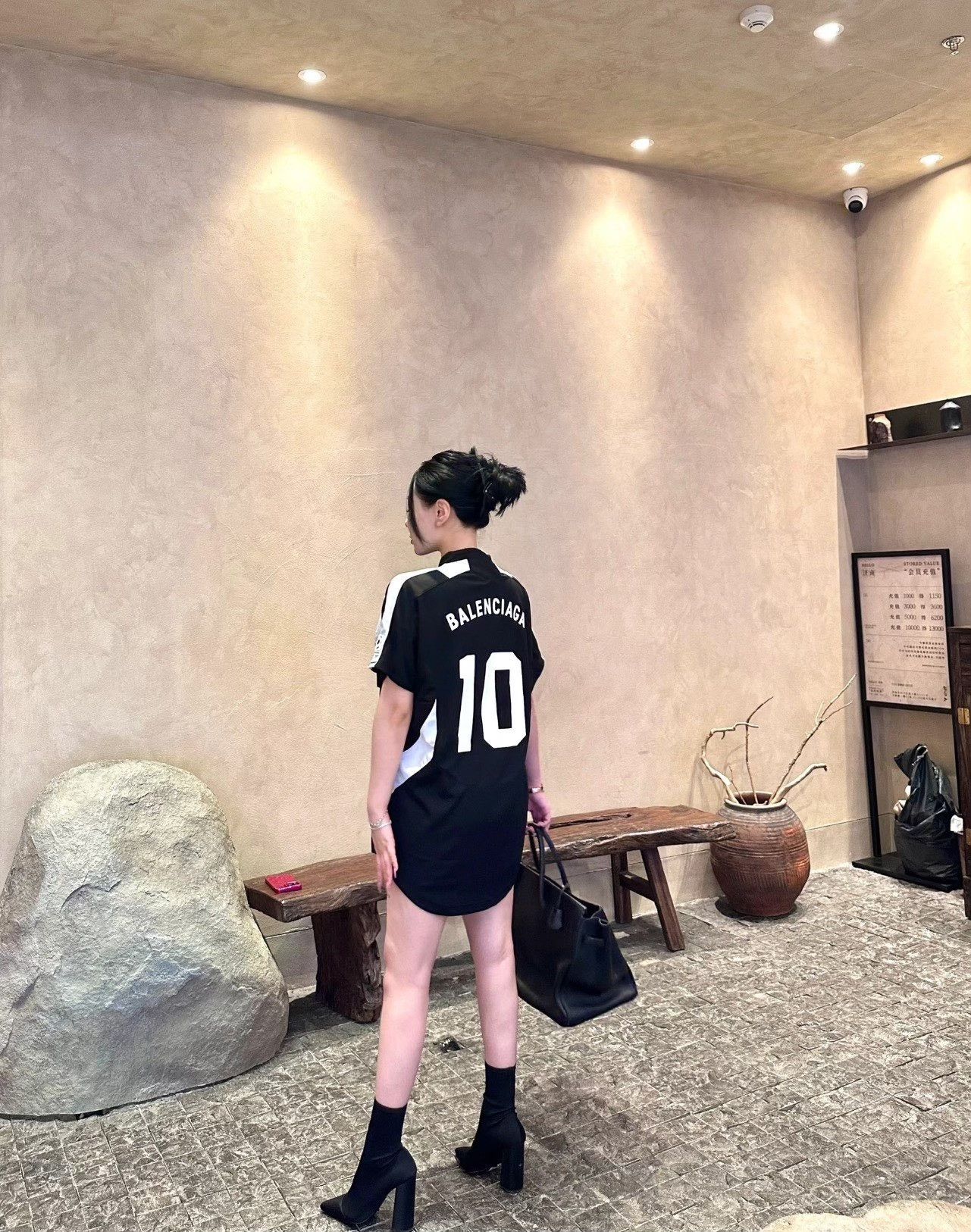 Balenciaga Balenciaga Black T-Shirt s Men Size US S / EU 44-46 / 1 - 4 Thumbnail