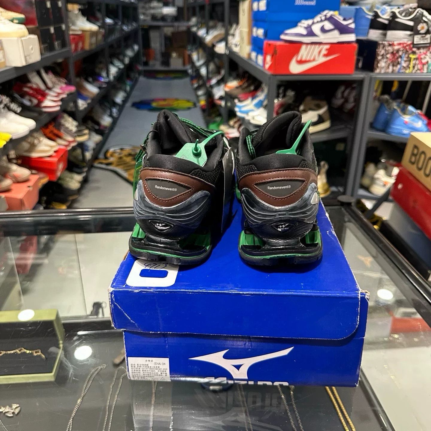 Mizuno Mizuno Green Lowtop Sneakers 12 Men Size US 12 / EU 45 - 3 Thumbnail