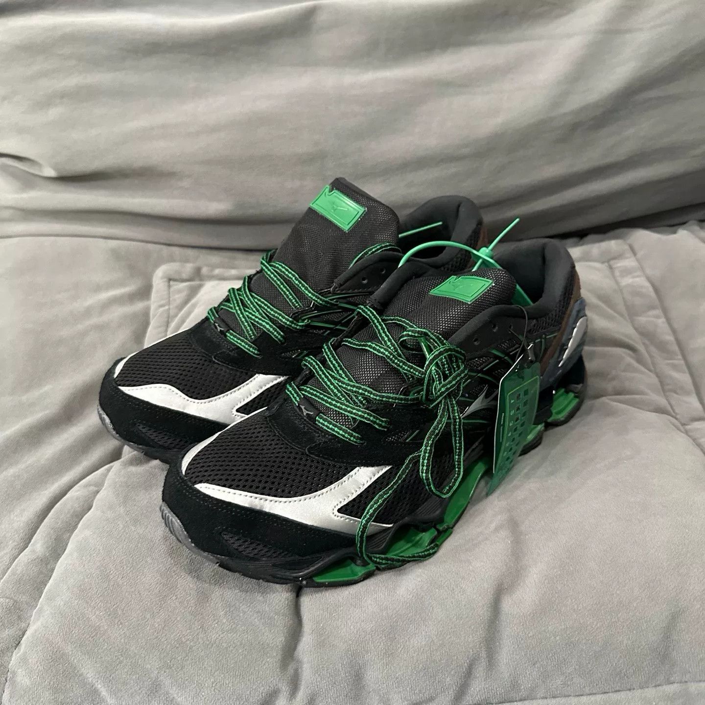 Mizuno Mizuno Green Lowtop Sneakers 12 Men Size US 12 / EU 45 - 7 Thumbnail