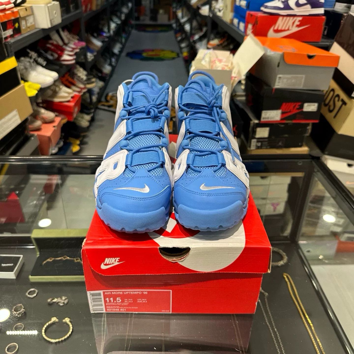 Nike Nike Blue Lowtop Sneakers 12 Men Size US 12 / EU 45 - 2 Thumbnail