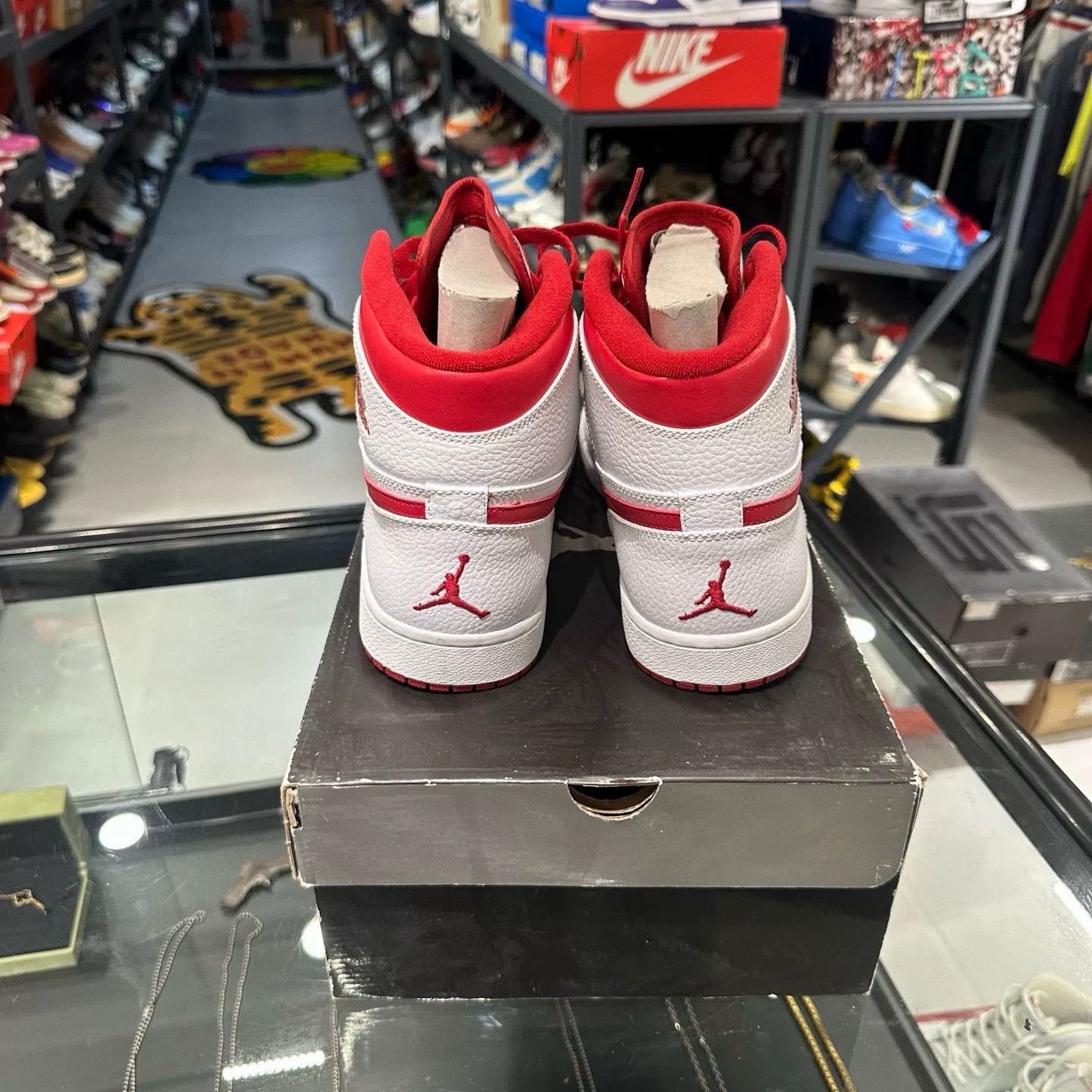 Nike Nike Red Lowtop Sneakers 12 Men Size US 12 / EU 45 - 3 Thumbnail