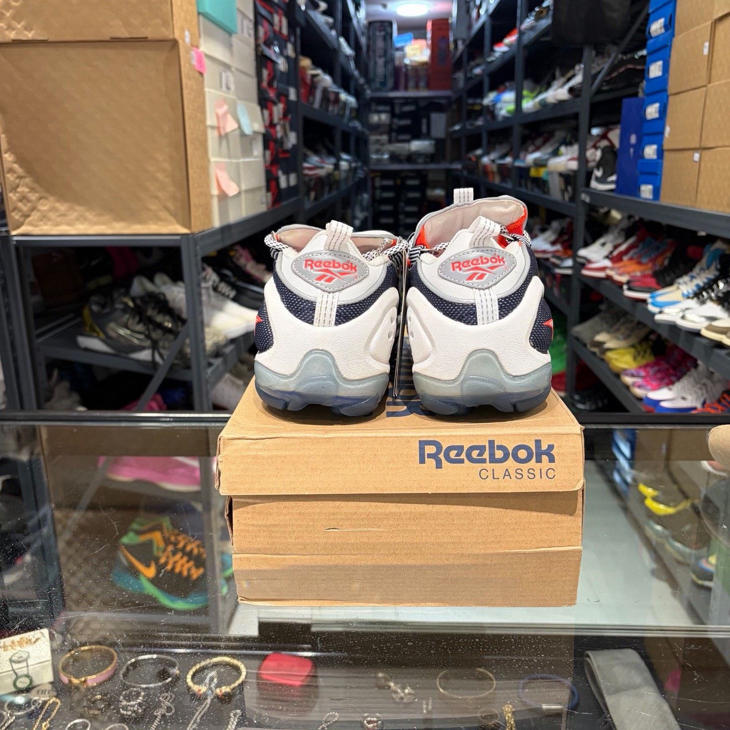 Reebok Reebok Blue Lowtop Sneakers 9.5 Men Size US 9.5 / EU 42-43 - 3 Thumbnail