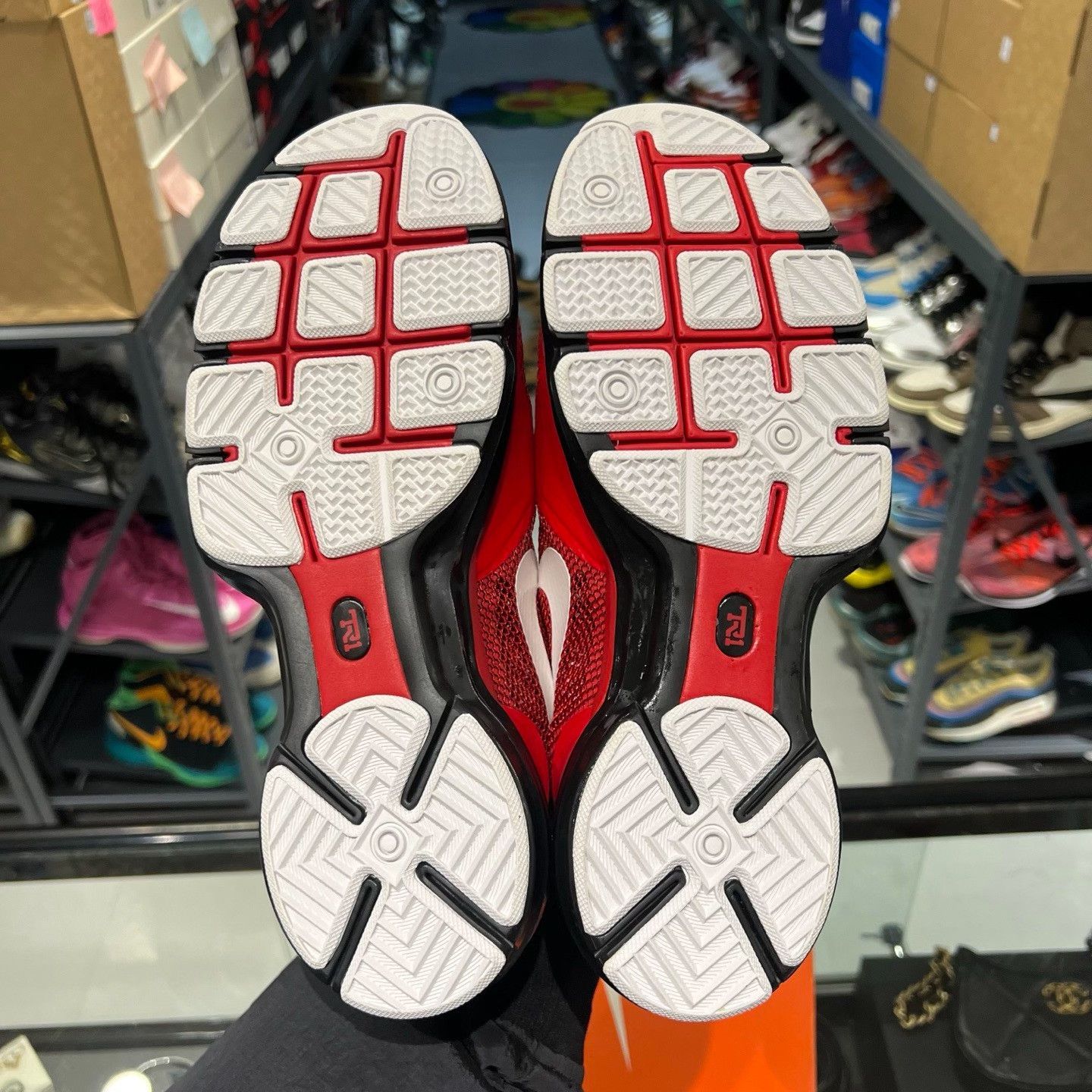 Nike Nike Lowtop Sneakers 9.5 Men Size US 9.5 / EU 42-43 - 4 Thumbnail