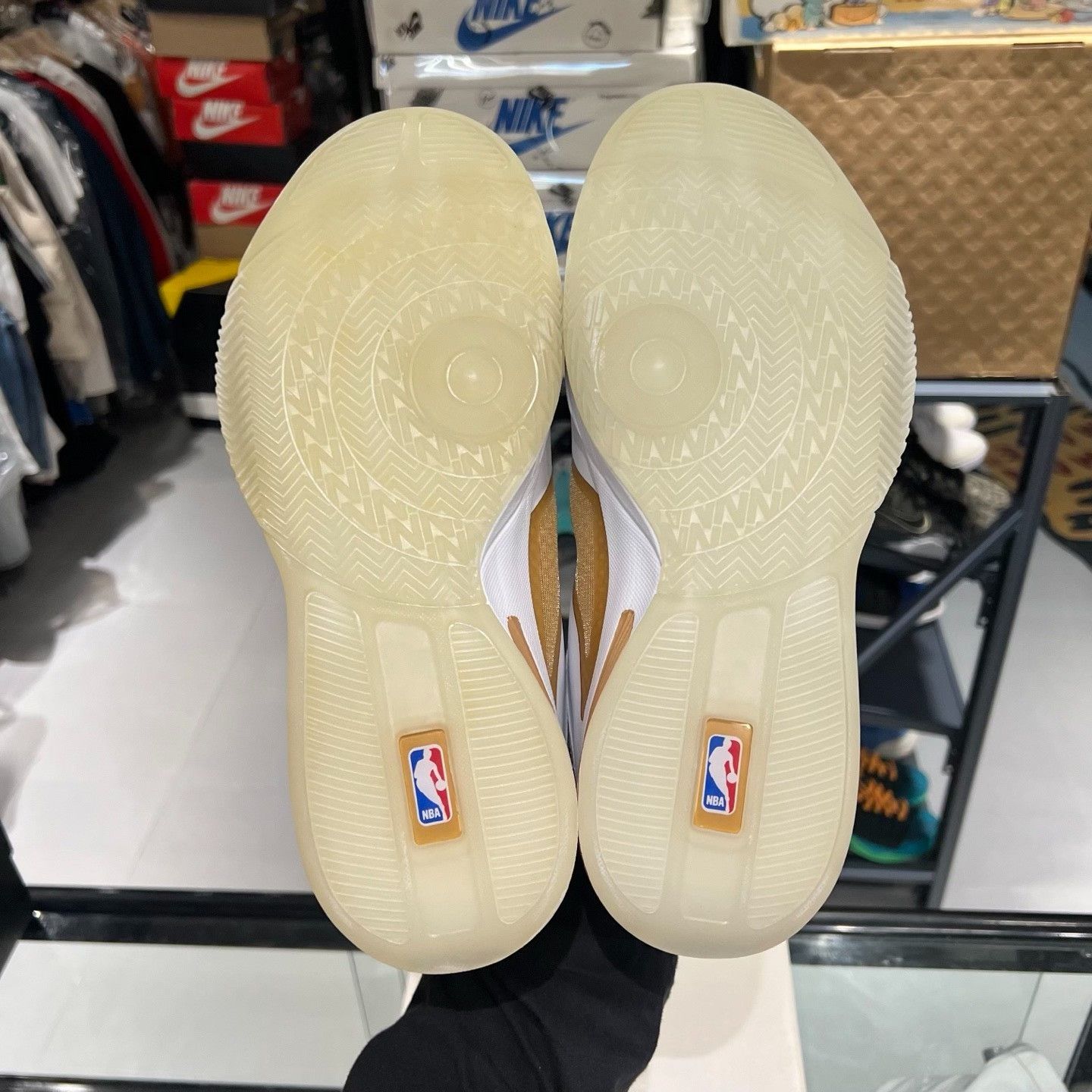 NBA NBA Lowtop Sneakers 9 Men Size US 9 / EU 42 - 5 Thumbnail