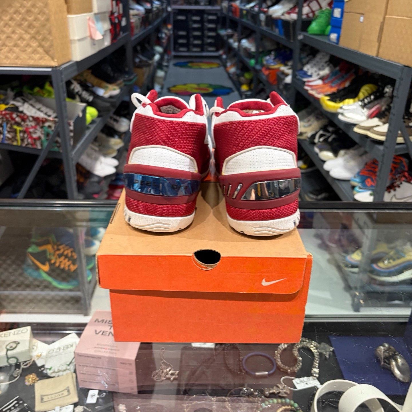 Nike Nike Red Lowtop Sneakers 9 Men Size US 9 / EU 42 - 3 Thumbnail