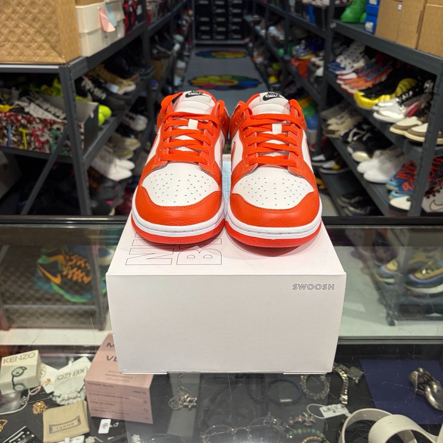 Nike Nike Lowtop Sneakers 9.5 Men Size US 9.5 / EU 42-43 - 2 Thumbnail