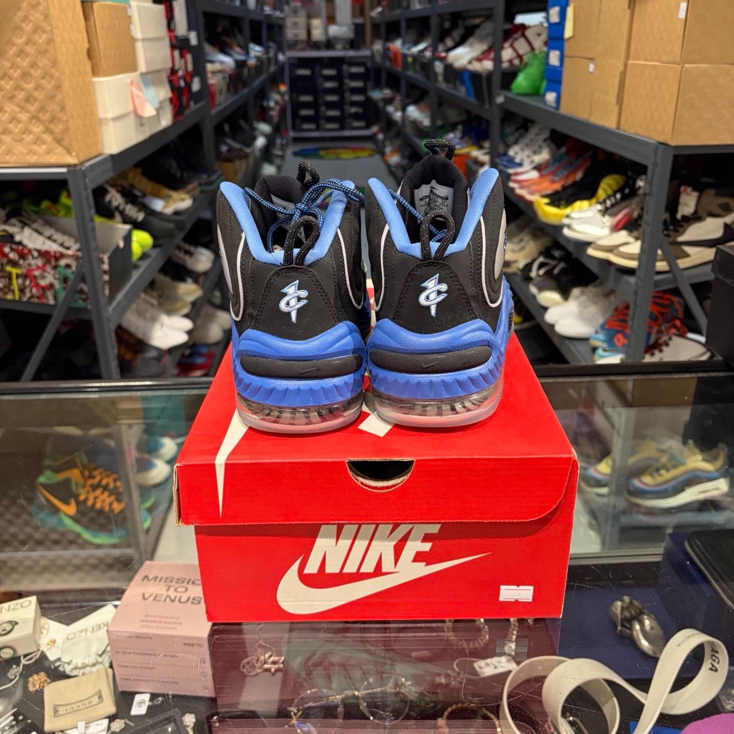 Nike Nike Blue Lowtop Sneakers 9.5 Men Size US 9.5 / EU 42-43 - 3 Thumbnail