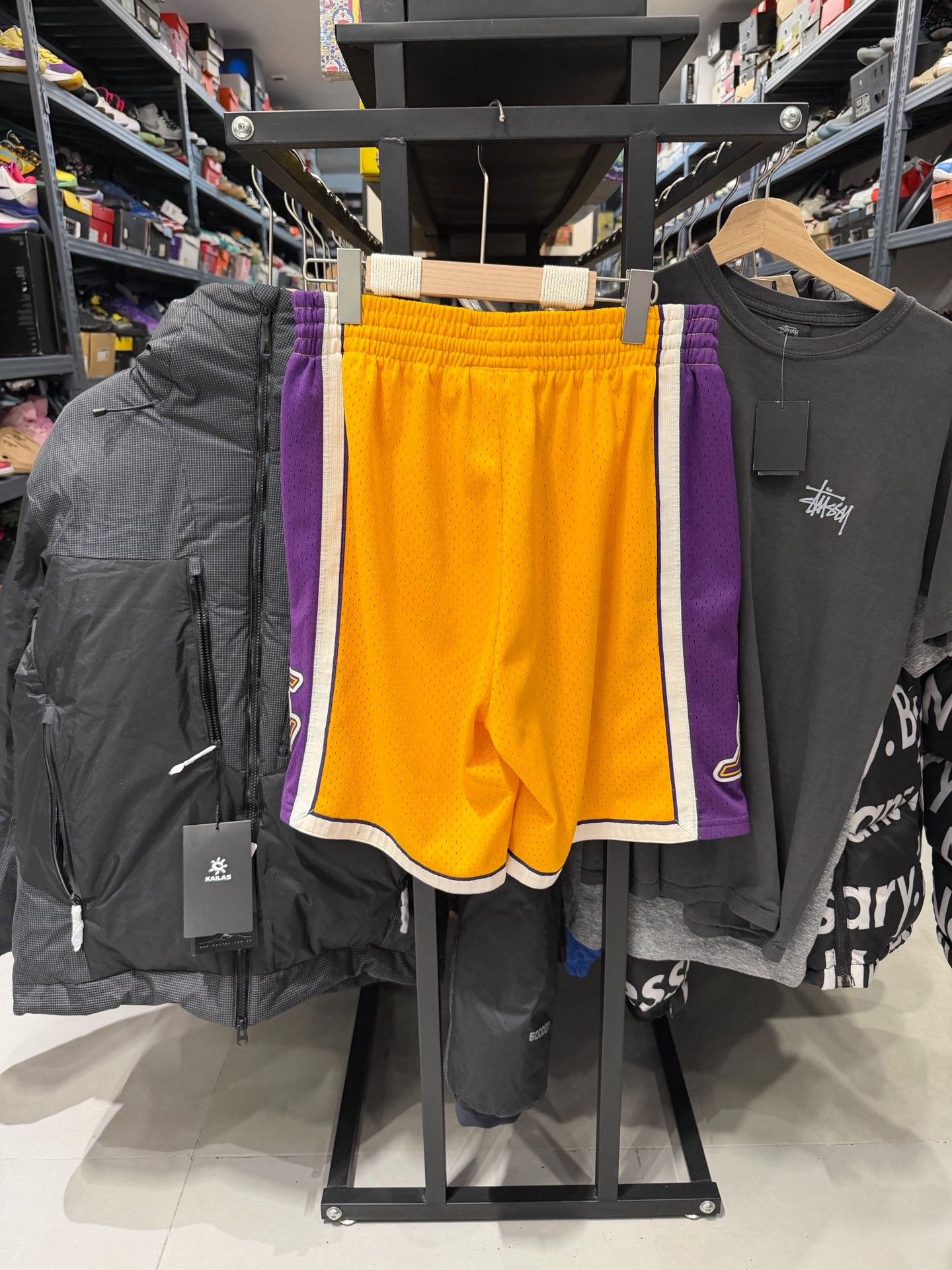 Nike Nike Purple Shorts 34 Men Size US 34 / EU 50 - 2 Thumbnail