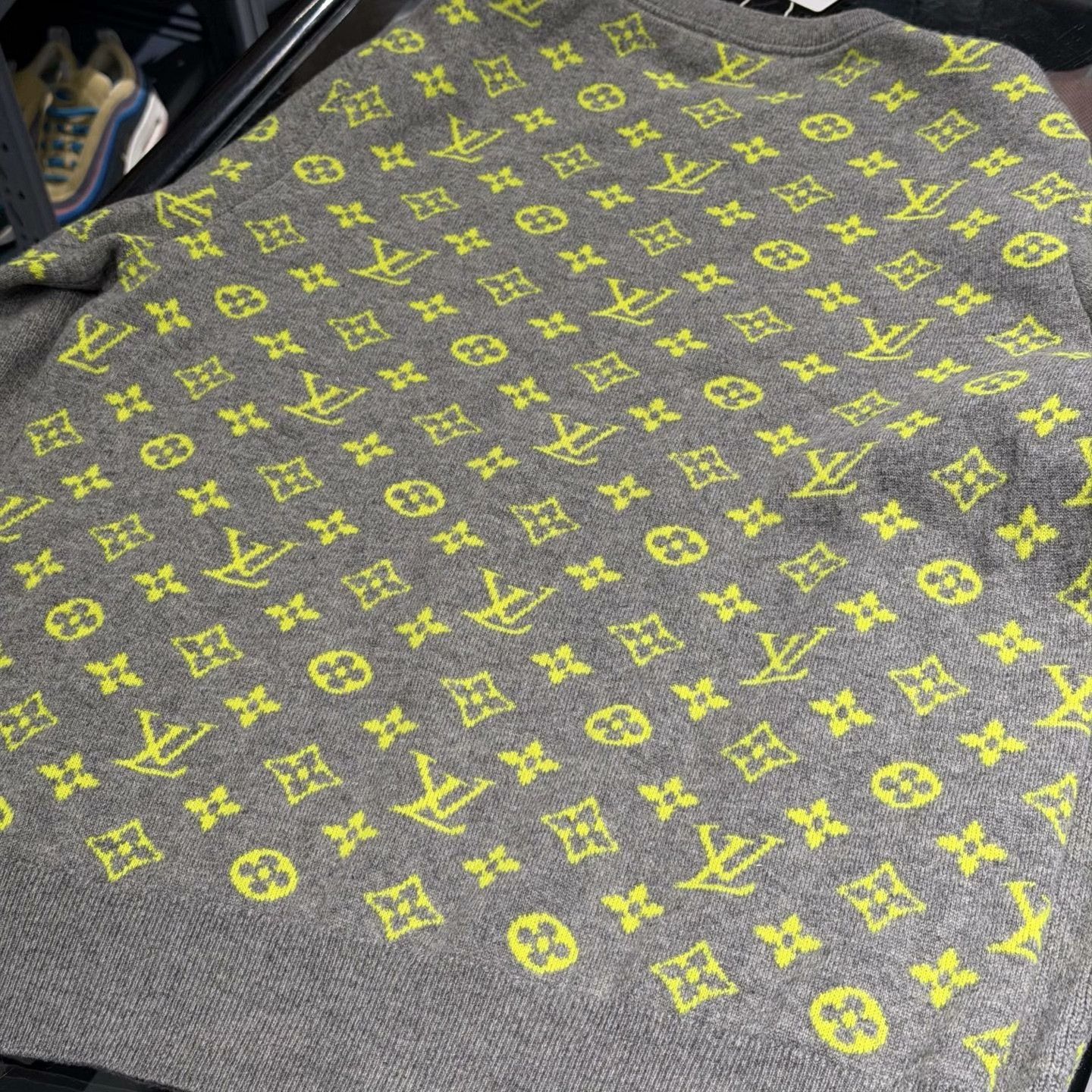 Louis Vuitton Louis Vuitton Sweater m Men Size US M / EU 48-50 / 2 - 7 Thumbnail