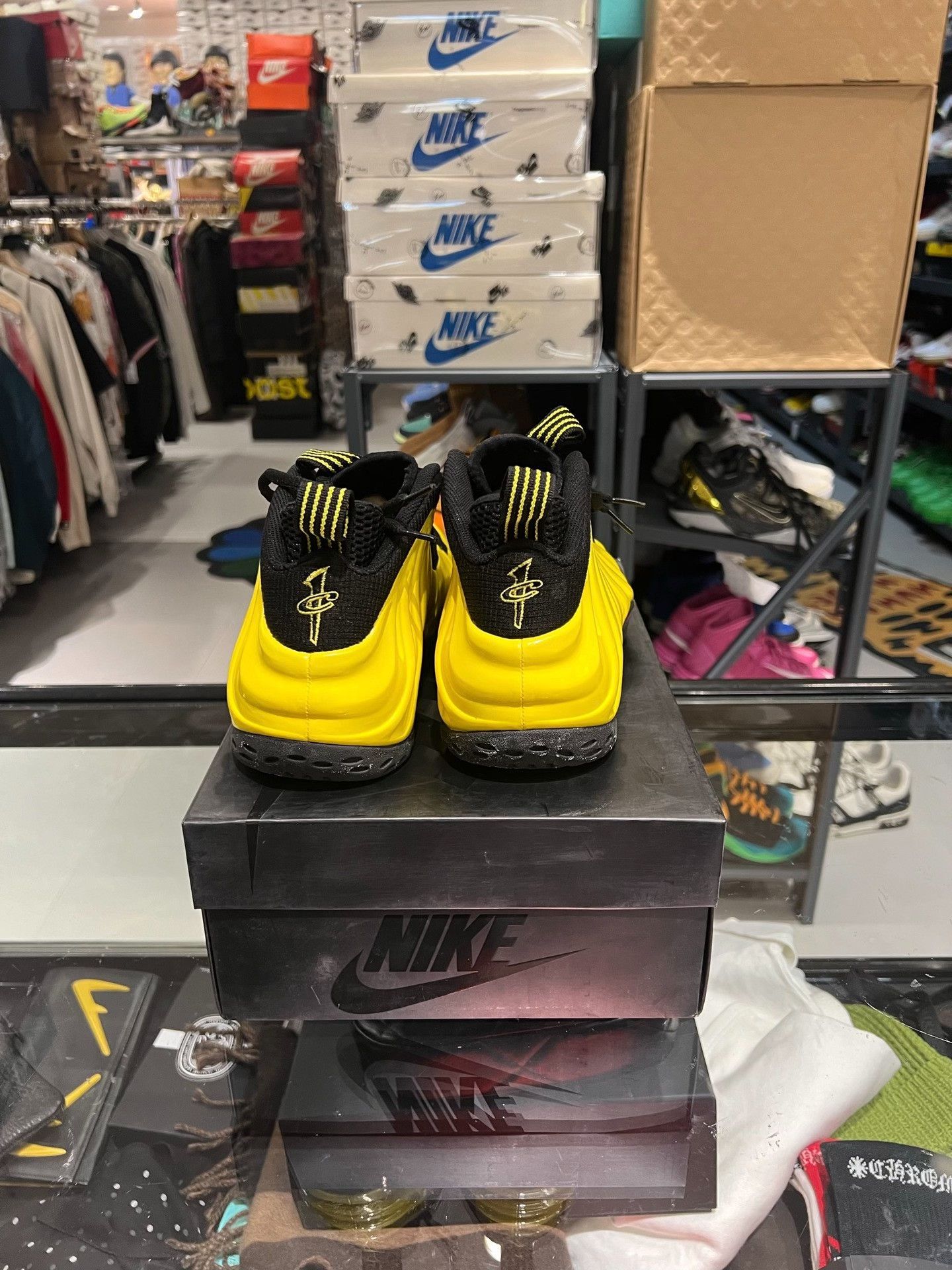 Nike Nike Lowtop Sneakers 9.5 Men Size US 9.5 / EU 42-43 - 3 Thumbnail
