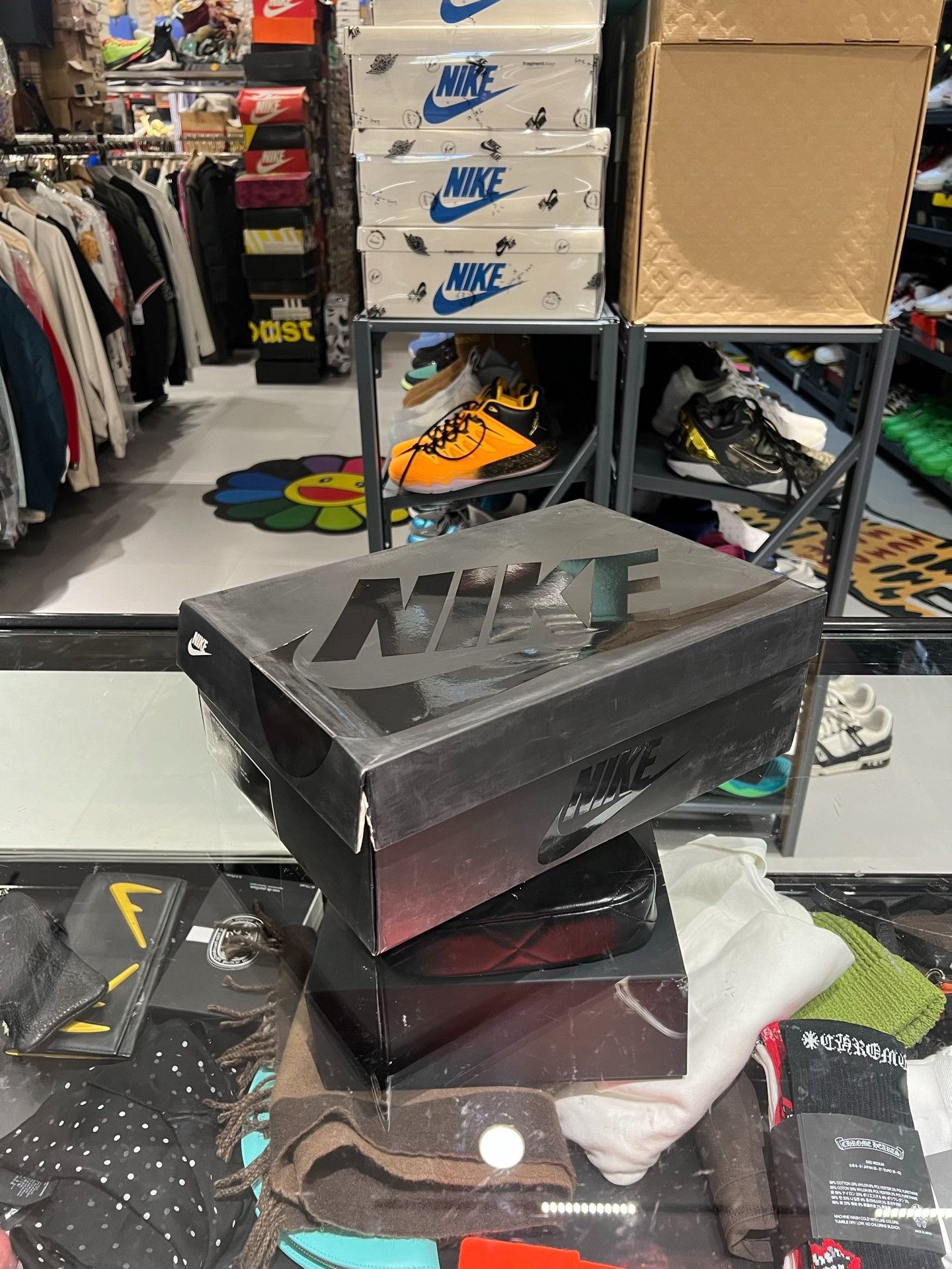Nike Nike Lowtop Sneakers 9.5 Men Size US 9.5 / EU 42-43 - 4 Thumbnail
