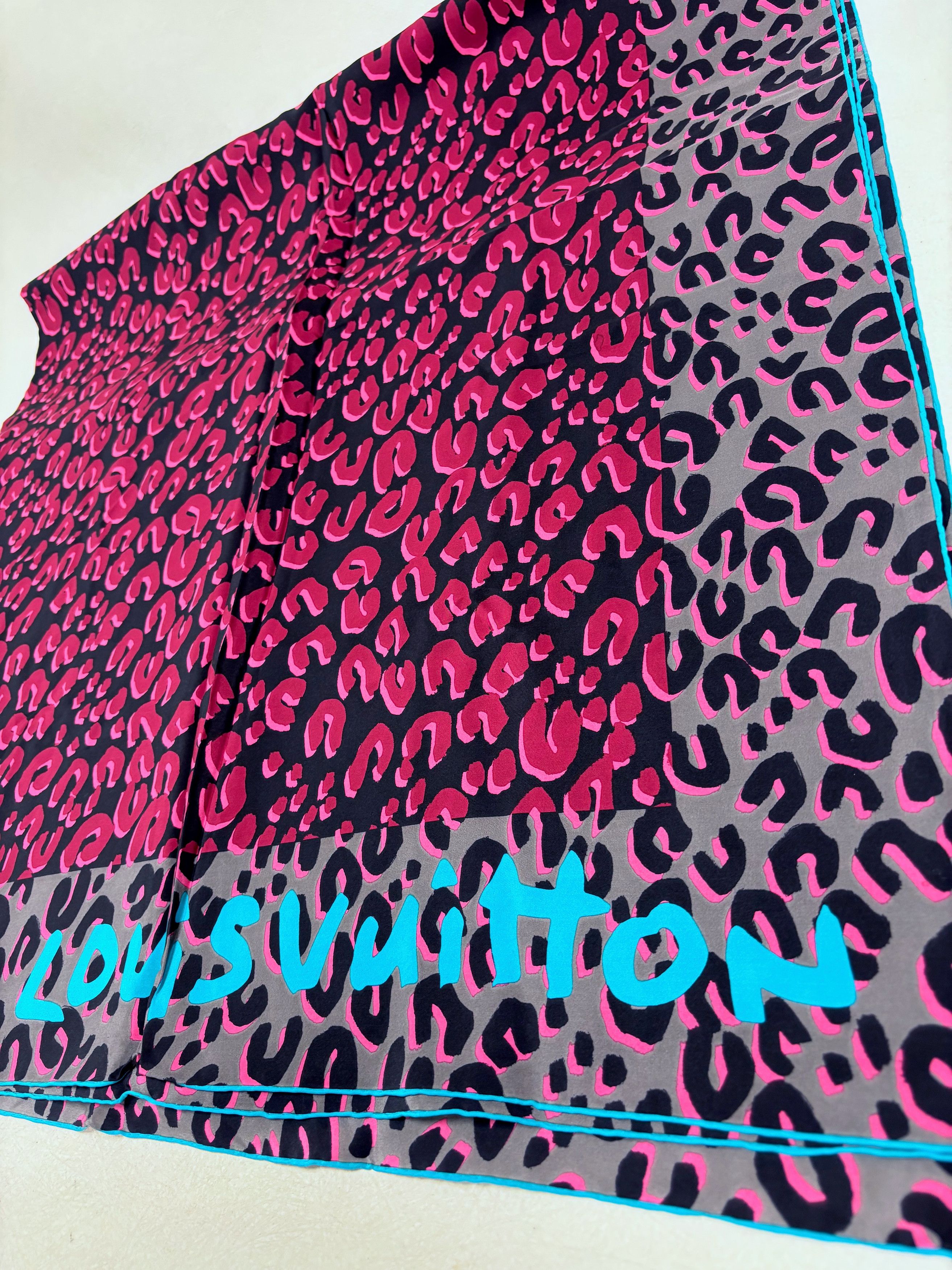 Louis Vuitton x Stephen Sprouse Maxi Foulard Scarves Size ONE SIZE - 2 Thumbnail