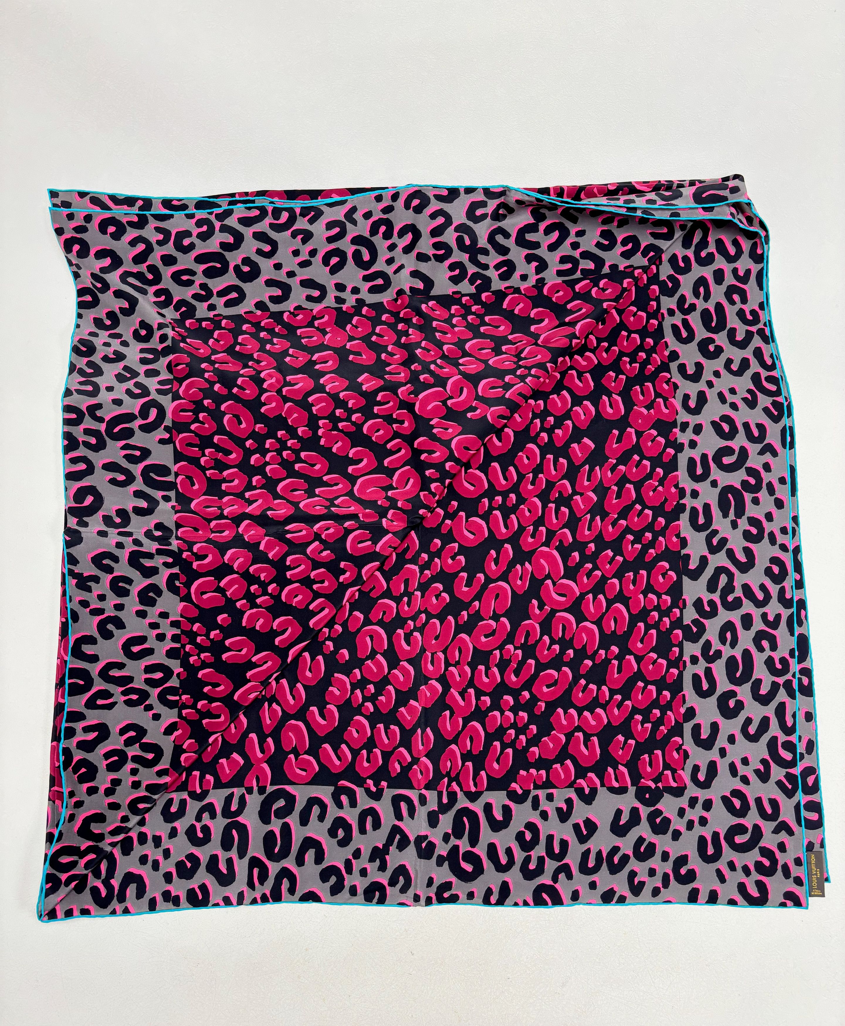 Louis Vuitton x Stephen Sprouse Maxi Foulard Scarves Size ONE SIZE - 4 Thumbnail