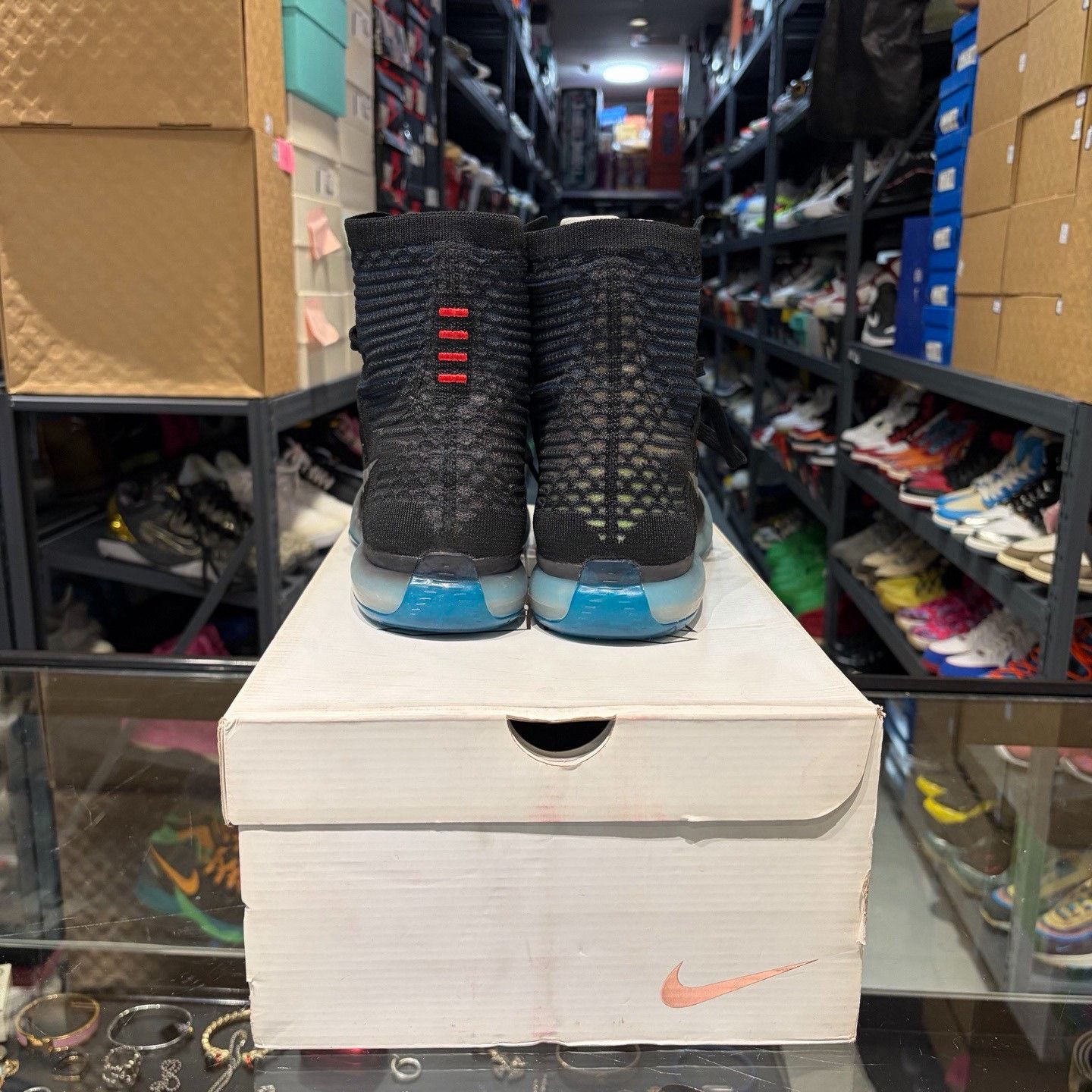 Nike Nike Black Lowtop Sneakers 10 Men Size US 10 / EU 43 - 3 Thumbnail