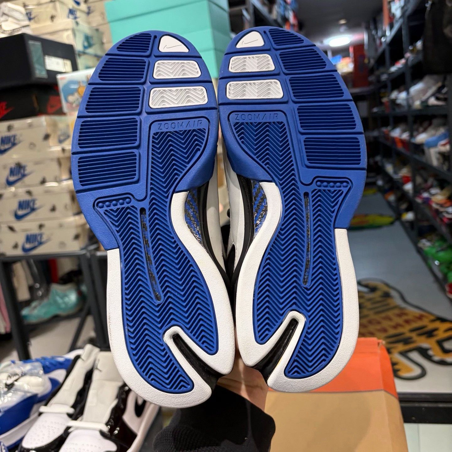 Nike Nike Lowtop Sneakers 10 Men Size US 10 / EU 43 - 4 Thumbnail