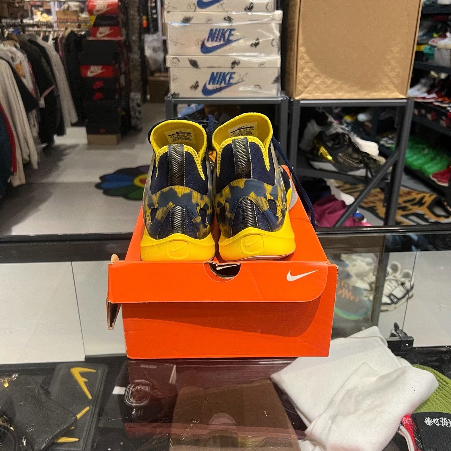Nike Nike Lowtop Sneakers 10 Men Size US 10 / EU 43 - 3 Thumbnail
