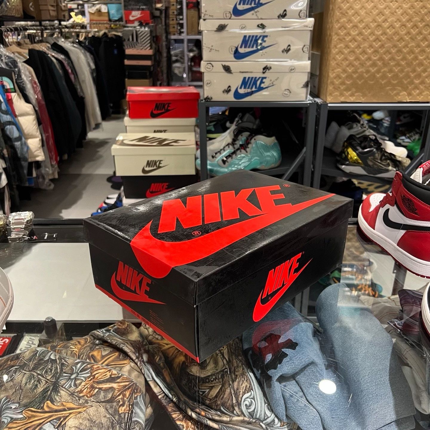 Nike Nike Lowtop Sneakers 11.5 Men Size US 11.5 / EU 44-45 - 5 Thumbnail