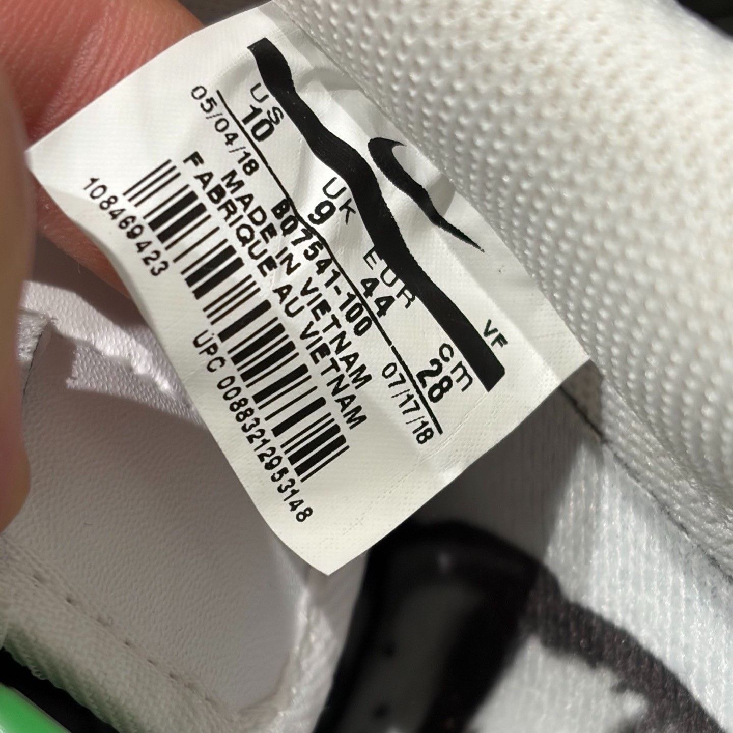 Nike Nike White Lowtop Sneakers 10.5 Men Size US 10.5 / EU 43-44 - 4 Thumbnail
