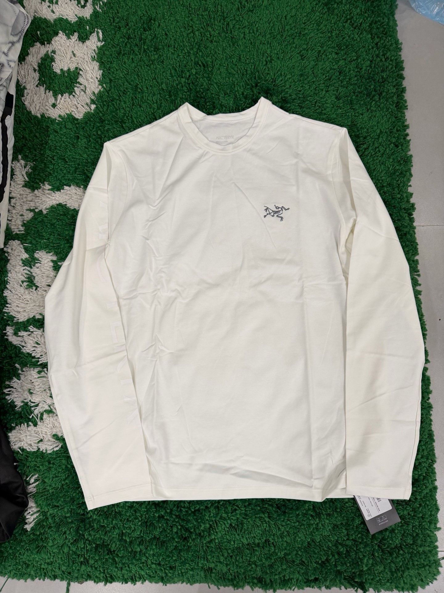 Arc'teryx Arc'teryx T-Shirt l Men Size US L / EU 52-54 / 3 - 3 Thumbnail