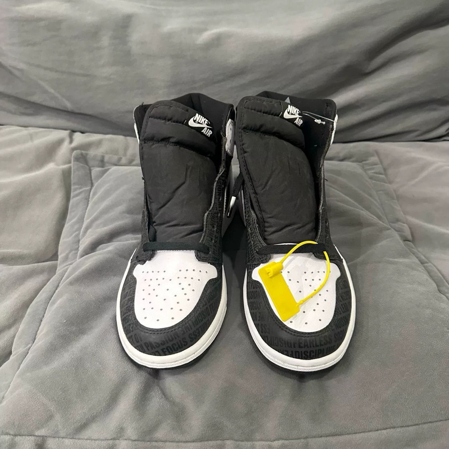 Nike Nike Black Lowtop Sneakers 10.5 Men Size US 10.5 / EU 43-44 - 7 Thumbnail