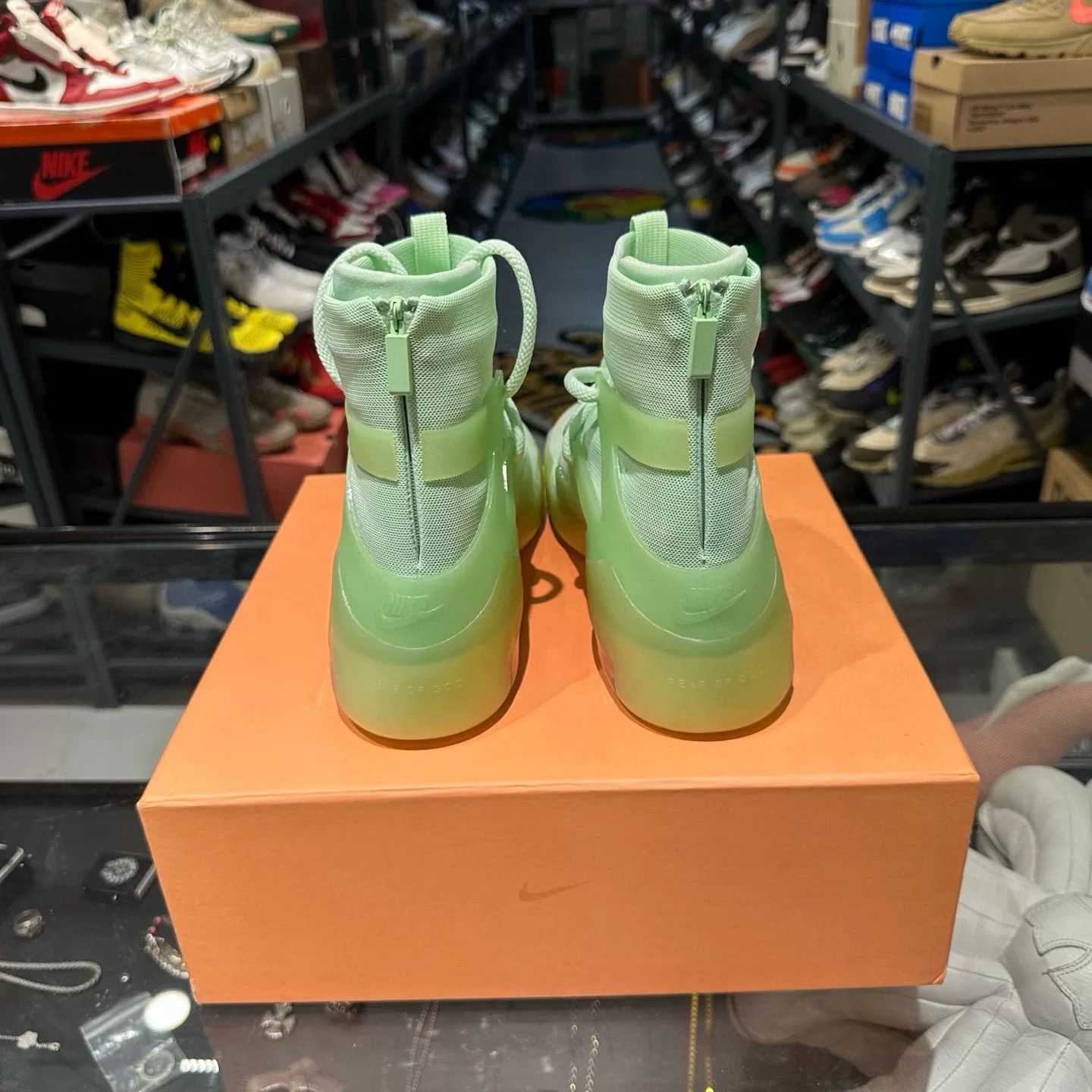 Nike Nike Green Hitop Sneakers 9.5 Men Size US 9.5 / EU 42-43 - 3 Thumbnail