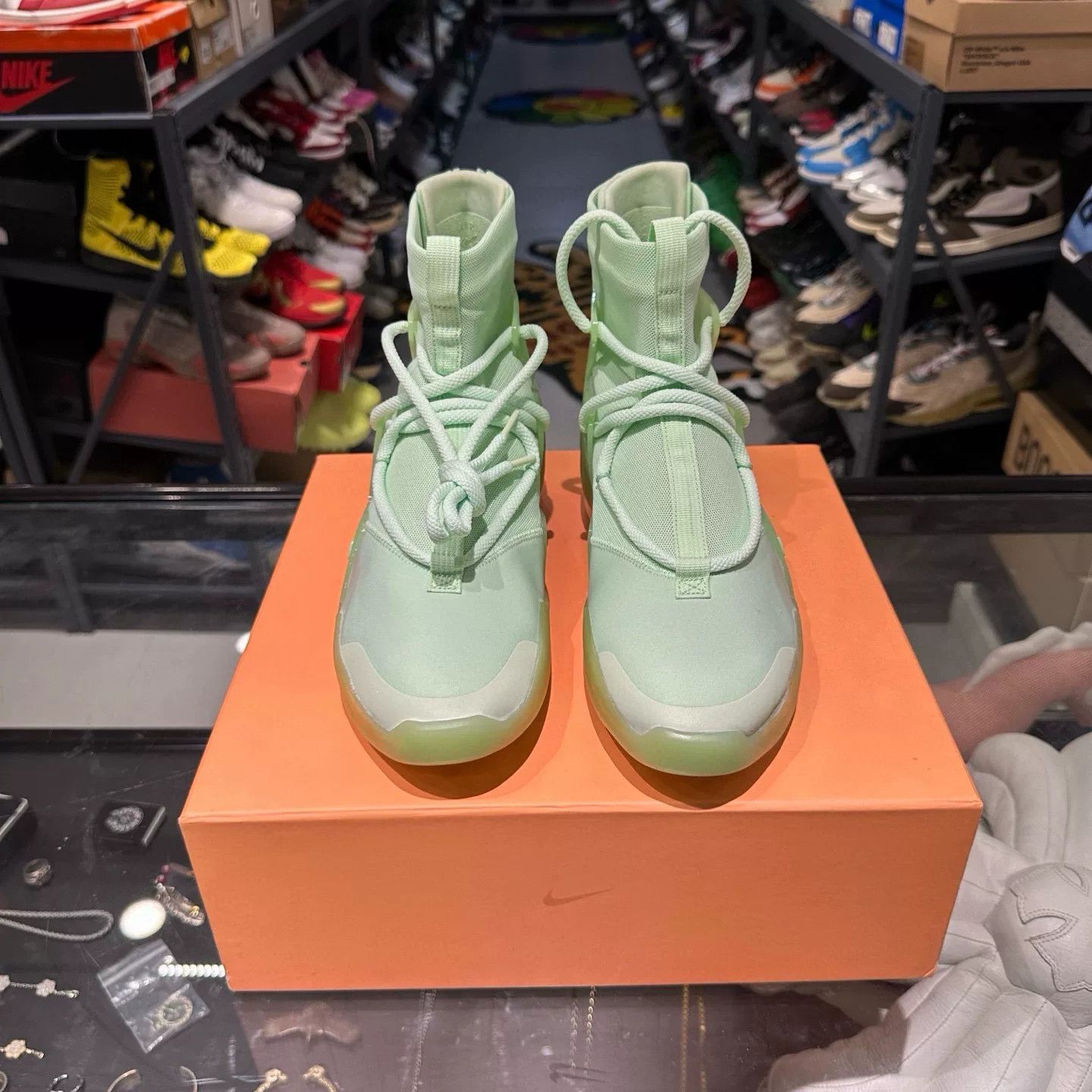Nike Nike Green Hitop Sneakers 9.5 Men Size US 9.5 / EU 42-43 - 2 Thumbnail