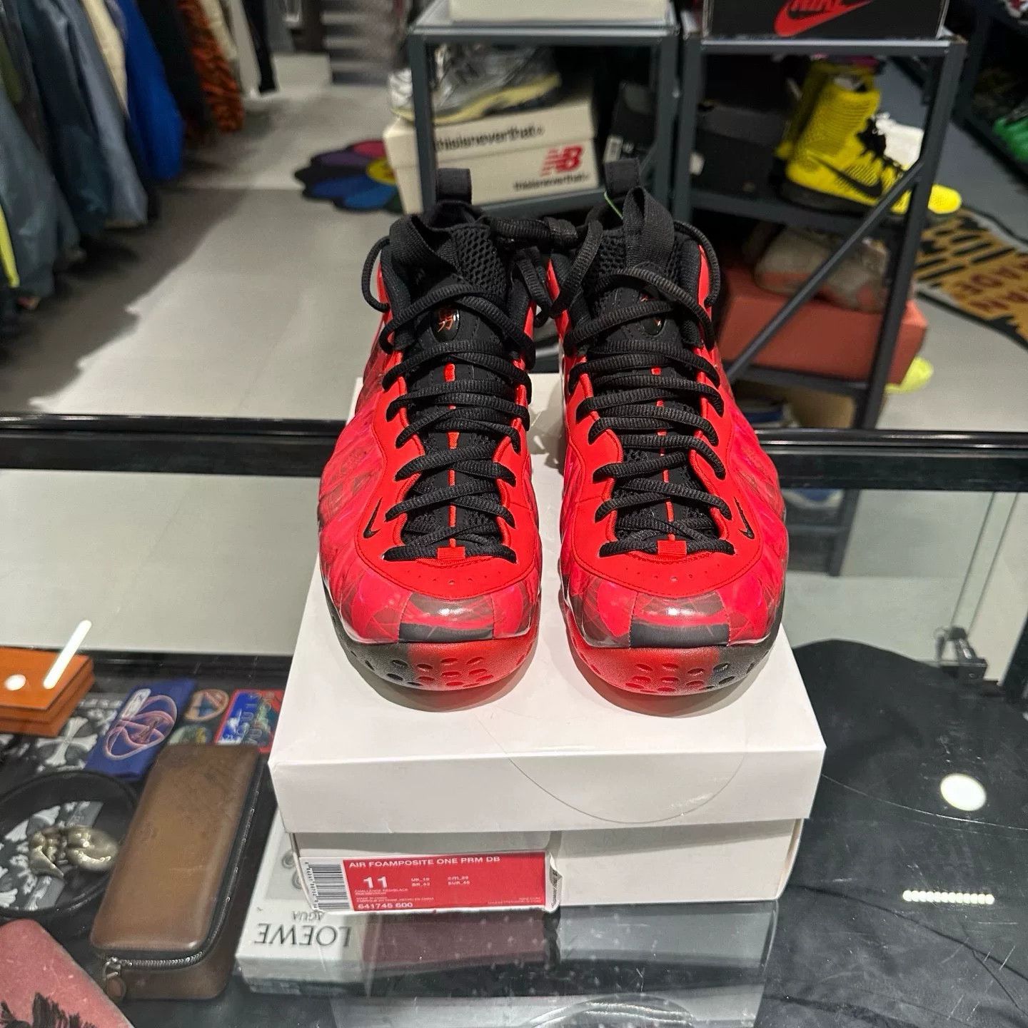 Nike Nike Red Lowtop Sneakers 11.5 Men Size US 11.5 / EU 44-45 - 2 Thumbnail