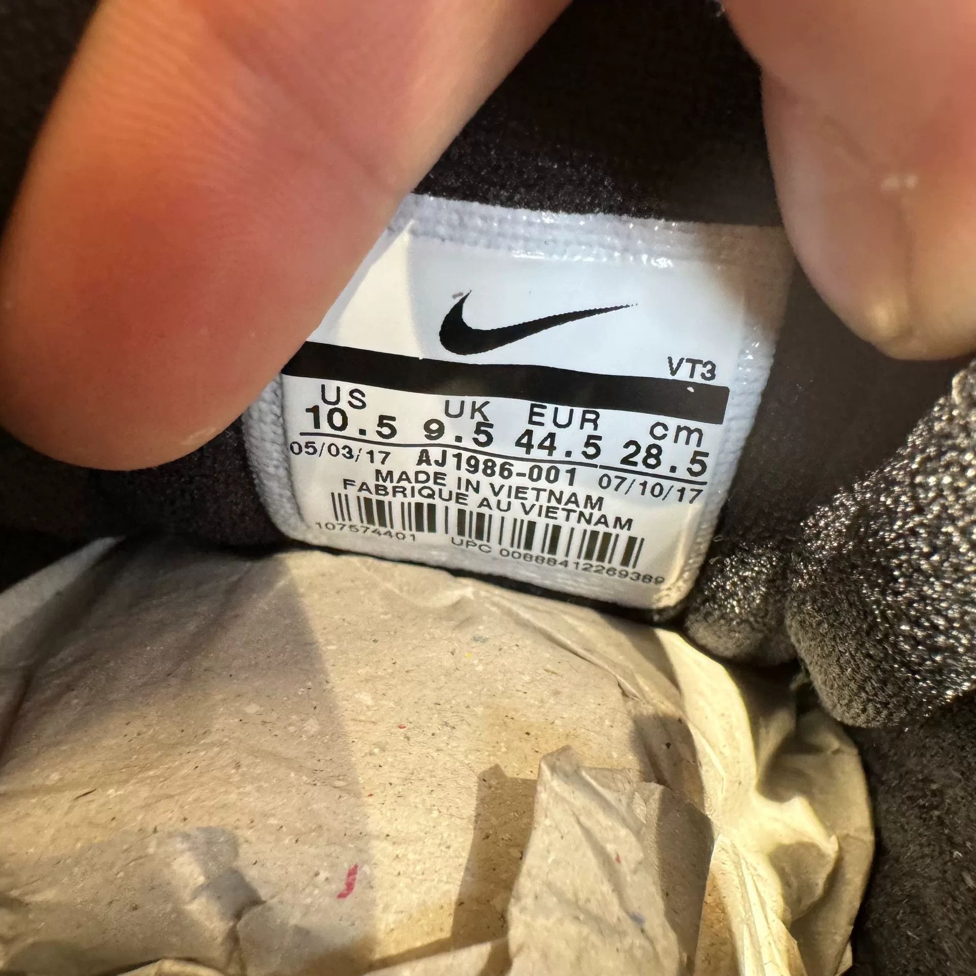 Nike Nike Black Lowtop Sneakers 11 Men Size US 11 / EU 44 - 4 Thumbnail
